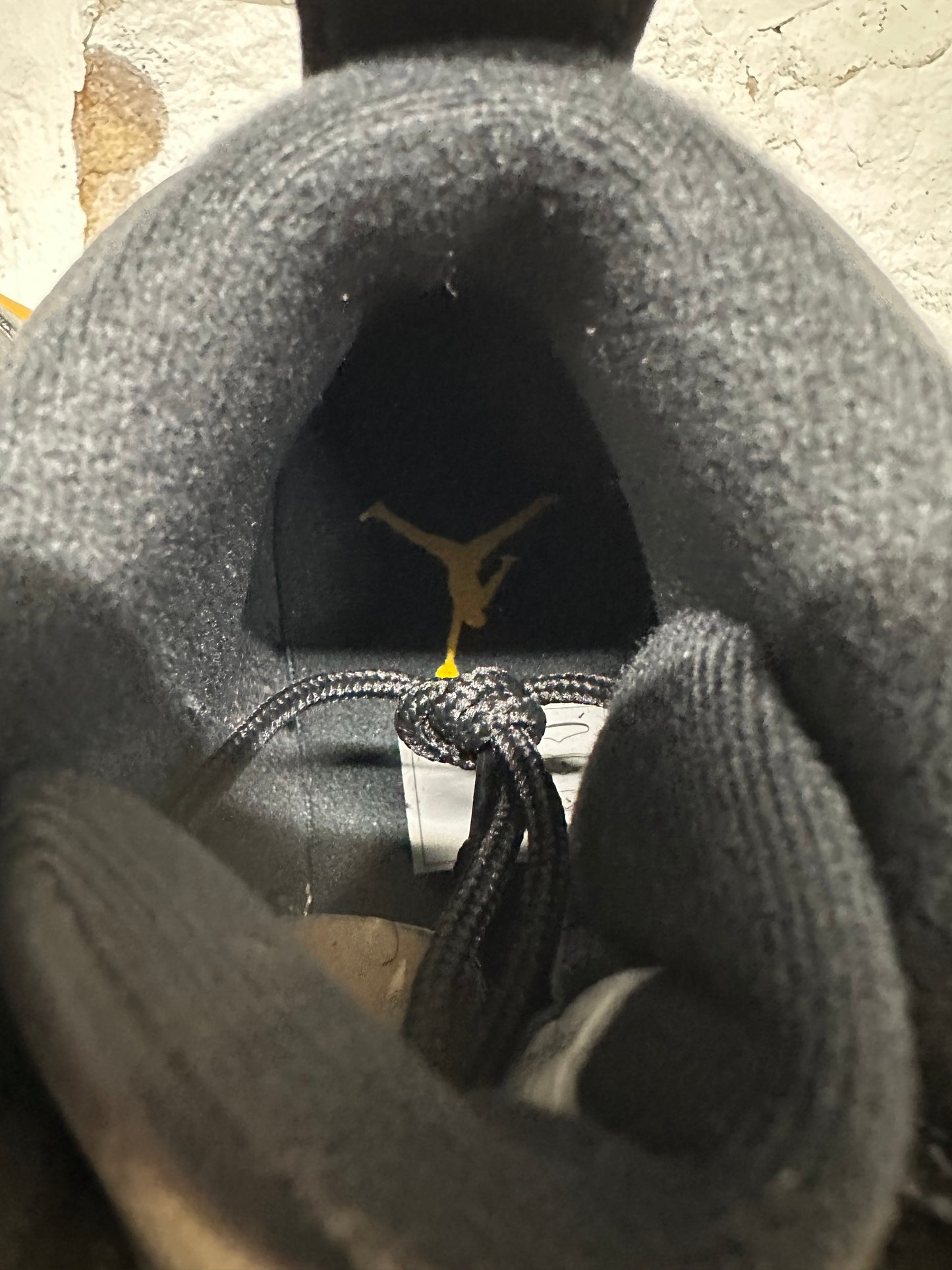 Air Jordan 12 Black University Gold Sz 10