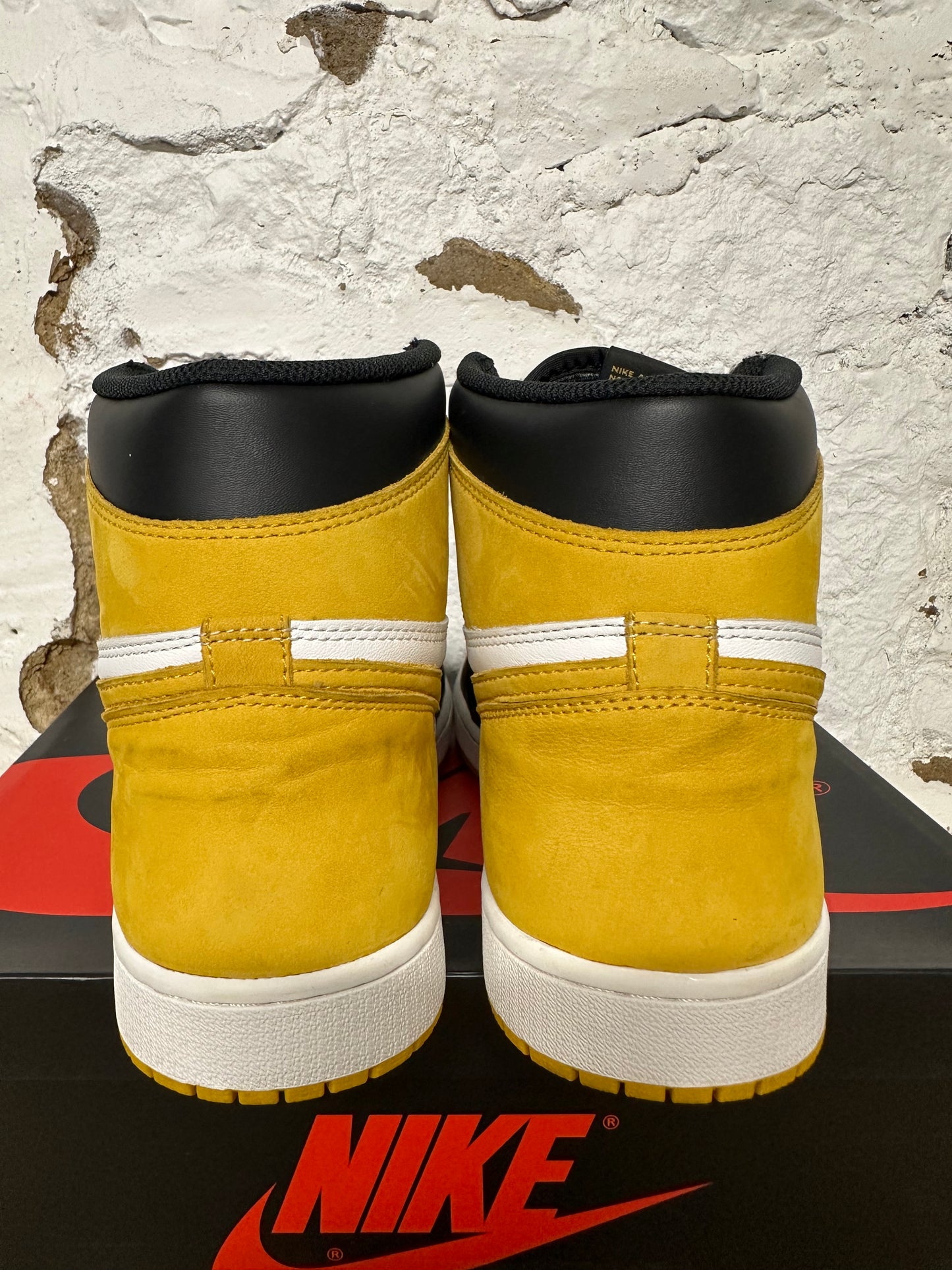 Air Jordan 1 High Yellow Ochre Sz 13