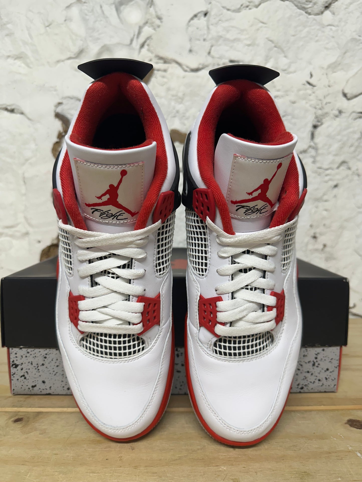 Air Jordan 4 Fire Red Sz 13