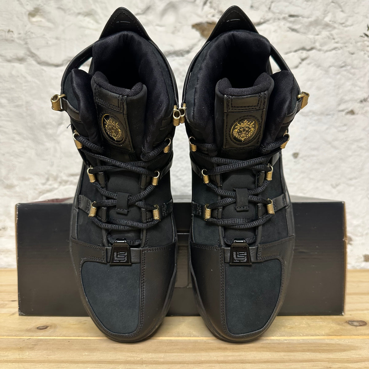Nike LeBron Zoom 3 Black Metallic Gold Sz 10 DS