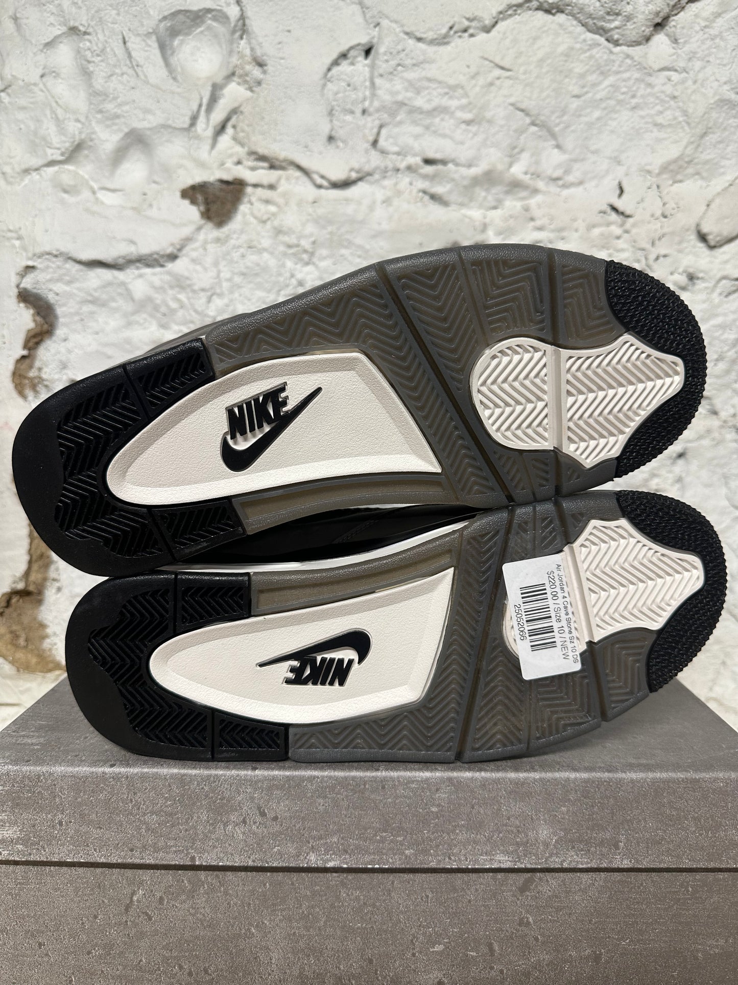 Air Jordan 4 Cave Stone Sz 10 DS