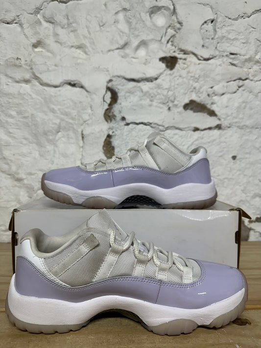 Air Jordan 11 Low Pure Violet Sz 8.5 (10W)