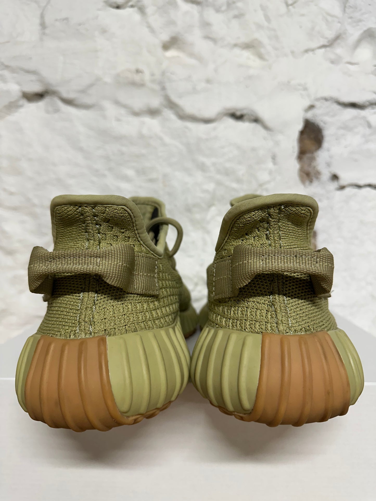 Yeezy 350 V2 Sulfur Sz 9.5