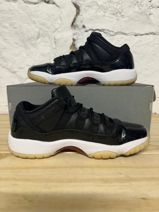 Air Jordan 11 Low 72-10 Sz 5Y
