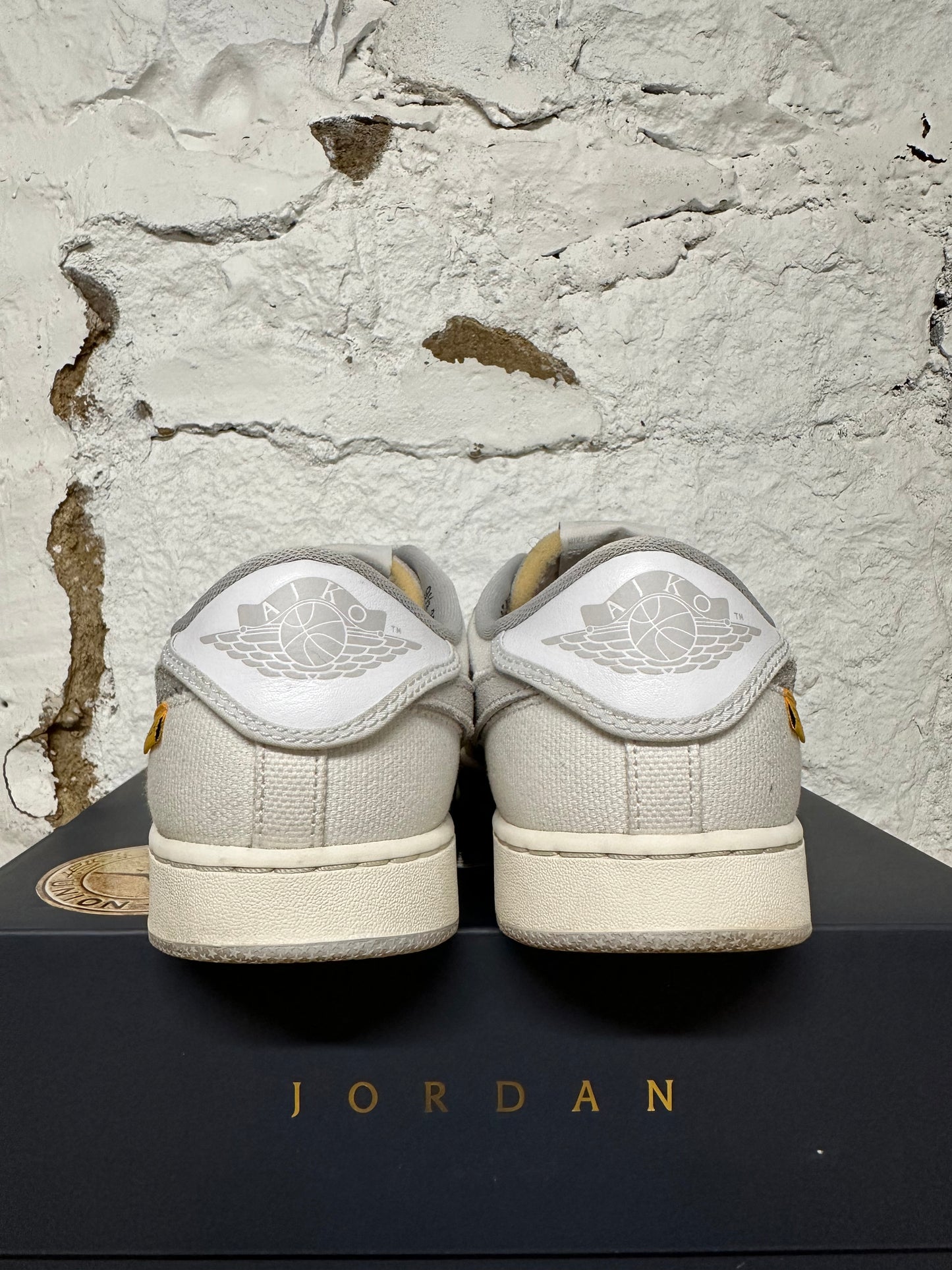 Air Jordan 1 Low AJKO Union White Canvas Sz 9.5