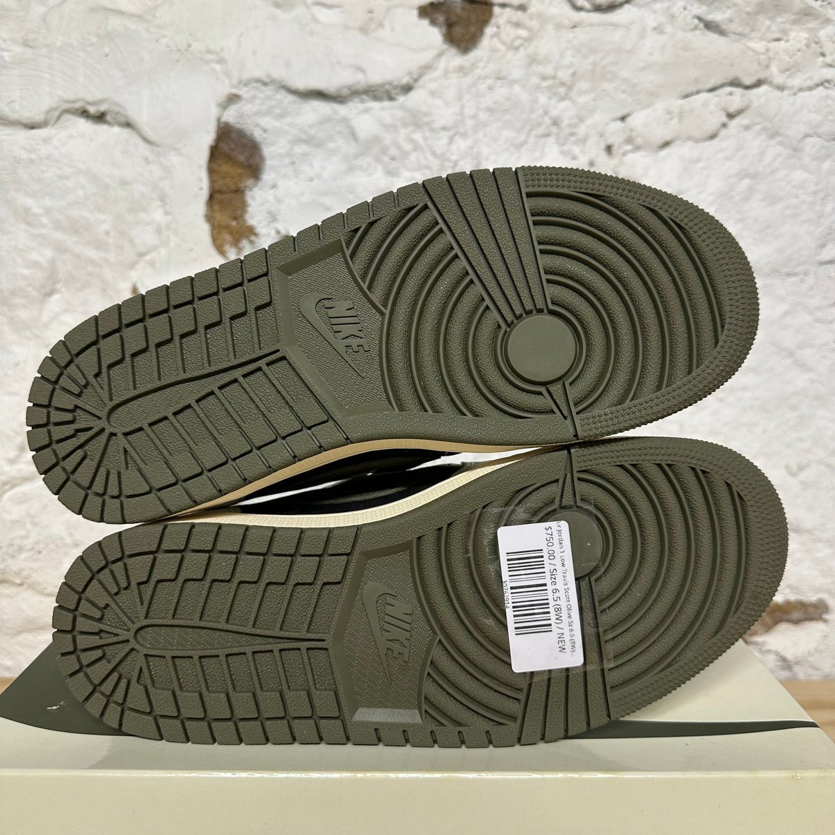 Air Jordan 1 Low Travis Scott Olive Sz 6.5 (8W) DS