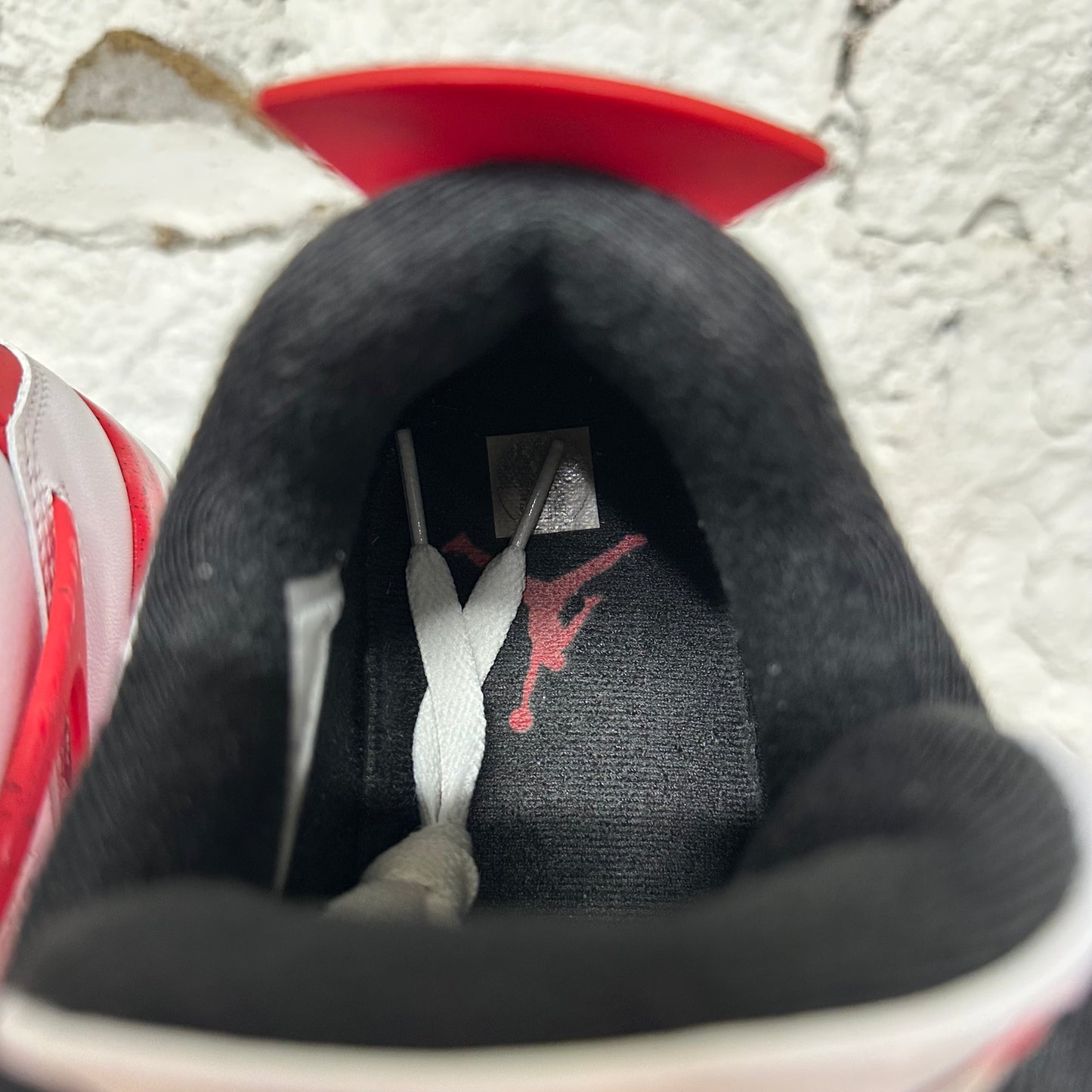 Air Jordan 4 Red Cement Sz 9