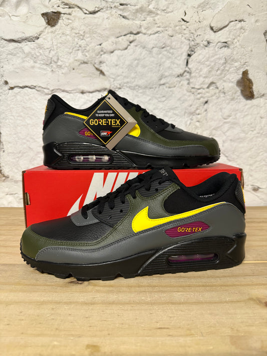 Nike Air Max 90 Gore Tex Black Khaki Sz 11 DS