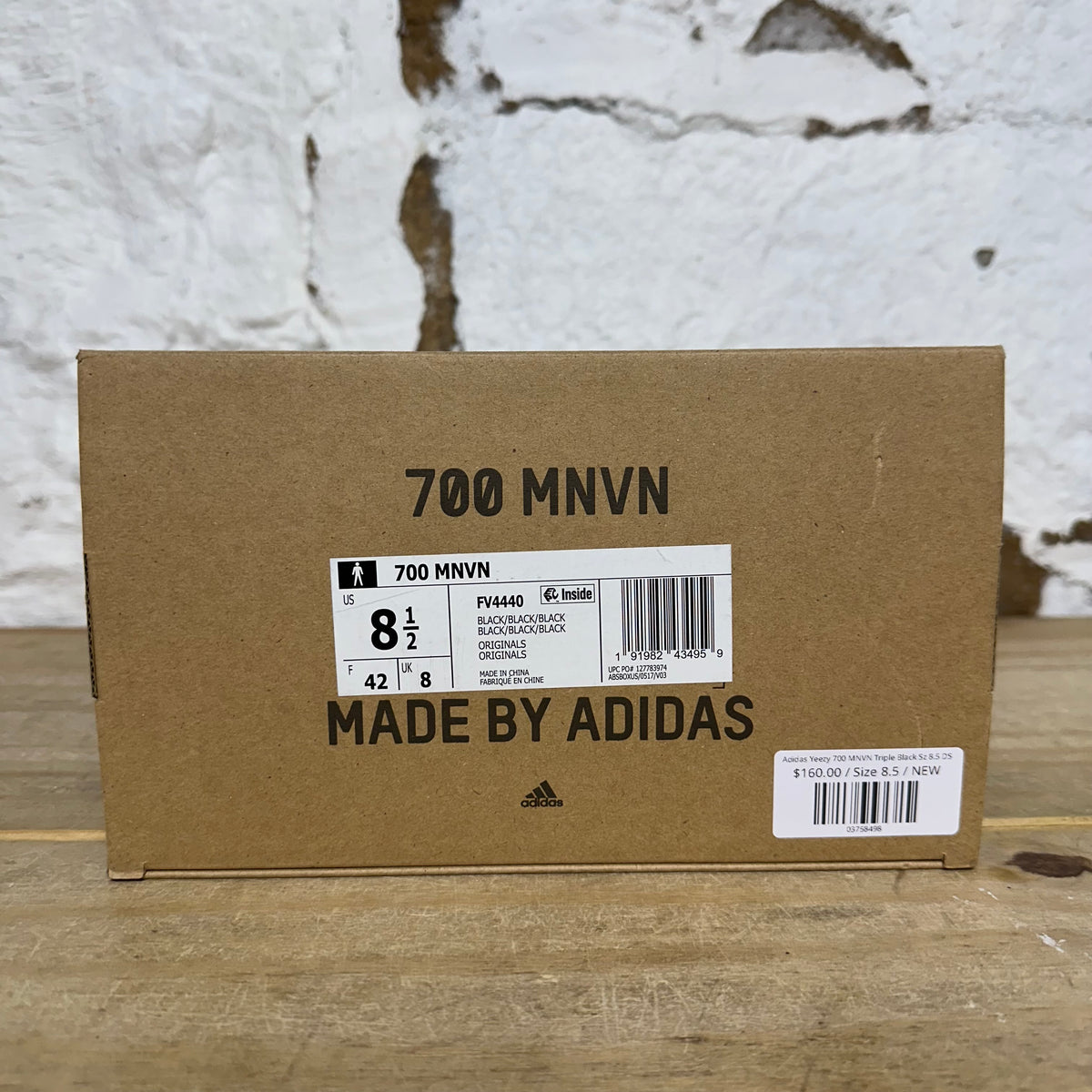 Yeezy 700 MNVN Triple Black Sz 8.5 DS