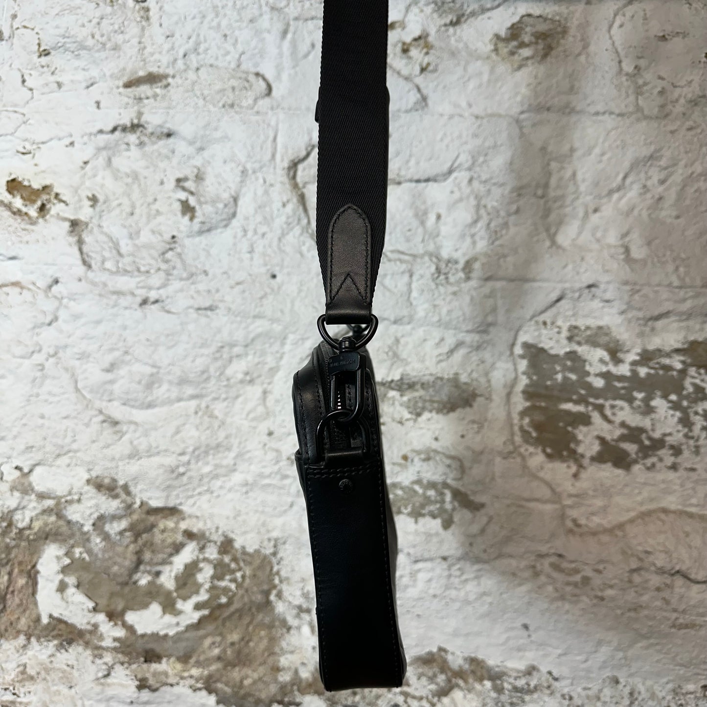 Louis Vuitton Duo Leather Black Messenger Bag