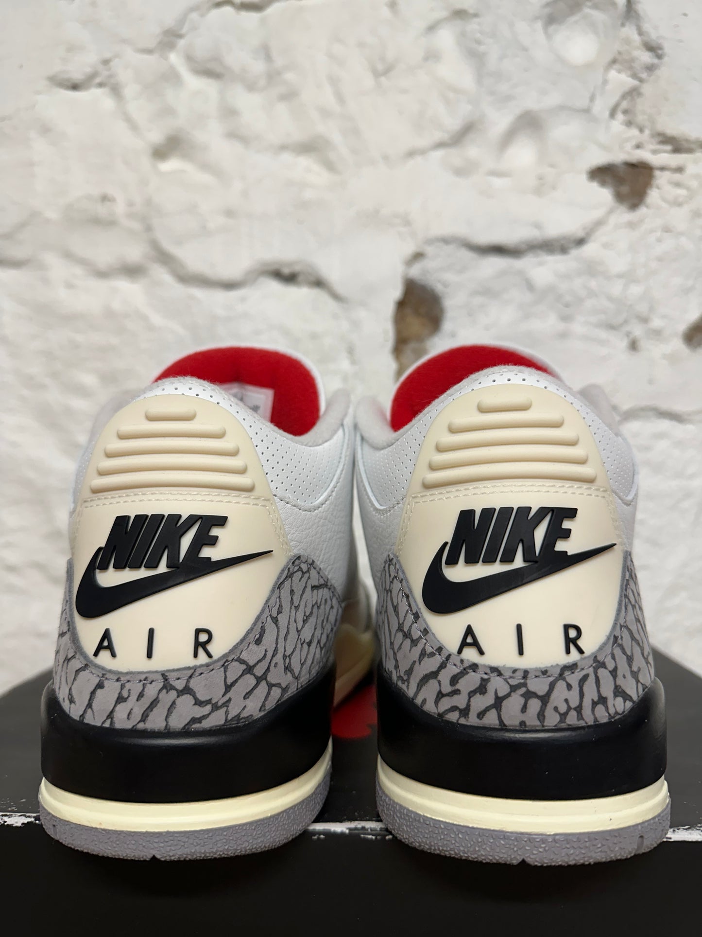 Air Jordan 3 White Cement Reimagined Sz 11