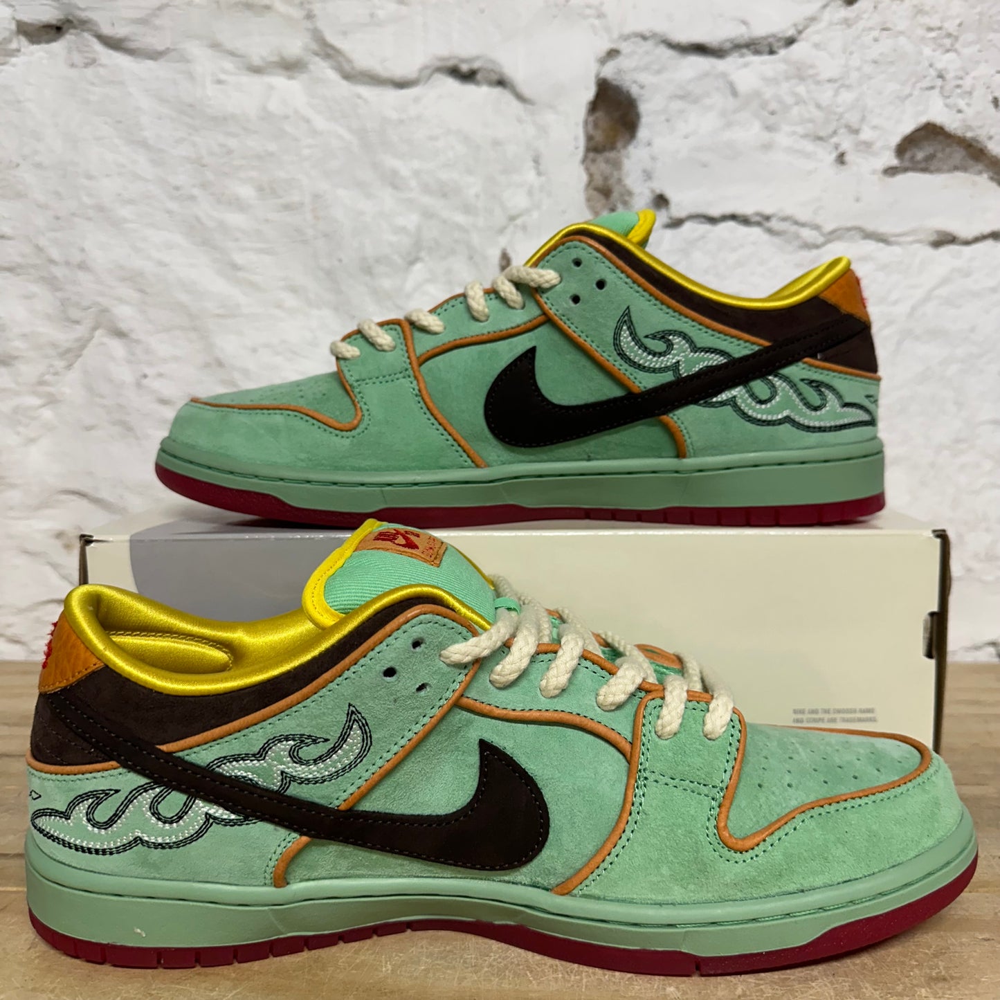 Nike SB Dunk Low Tourmaline Rodeo Sz 13 DS