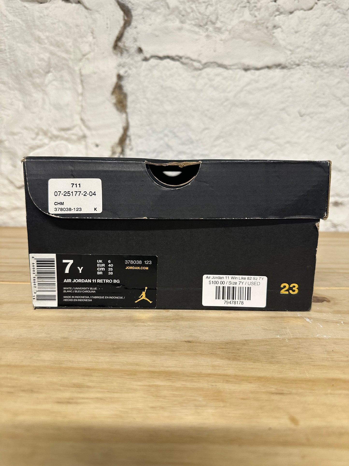 Air Jordan 11 High Win Like 82 Sz 7Y