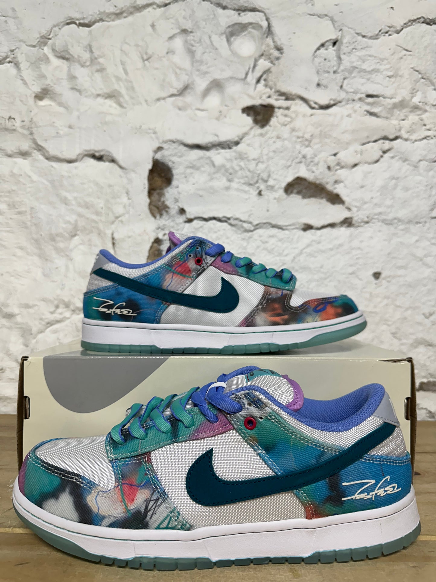 Nike SB Dunk Low Futura Laboratories Bleached Aqua Sz 9.5 DS