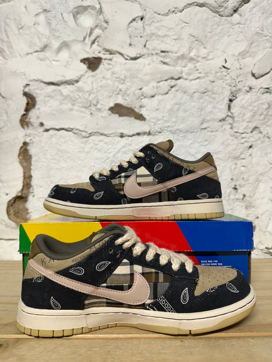 Nike SB Dunk Low Travis Scott Sz 8