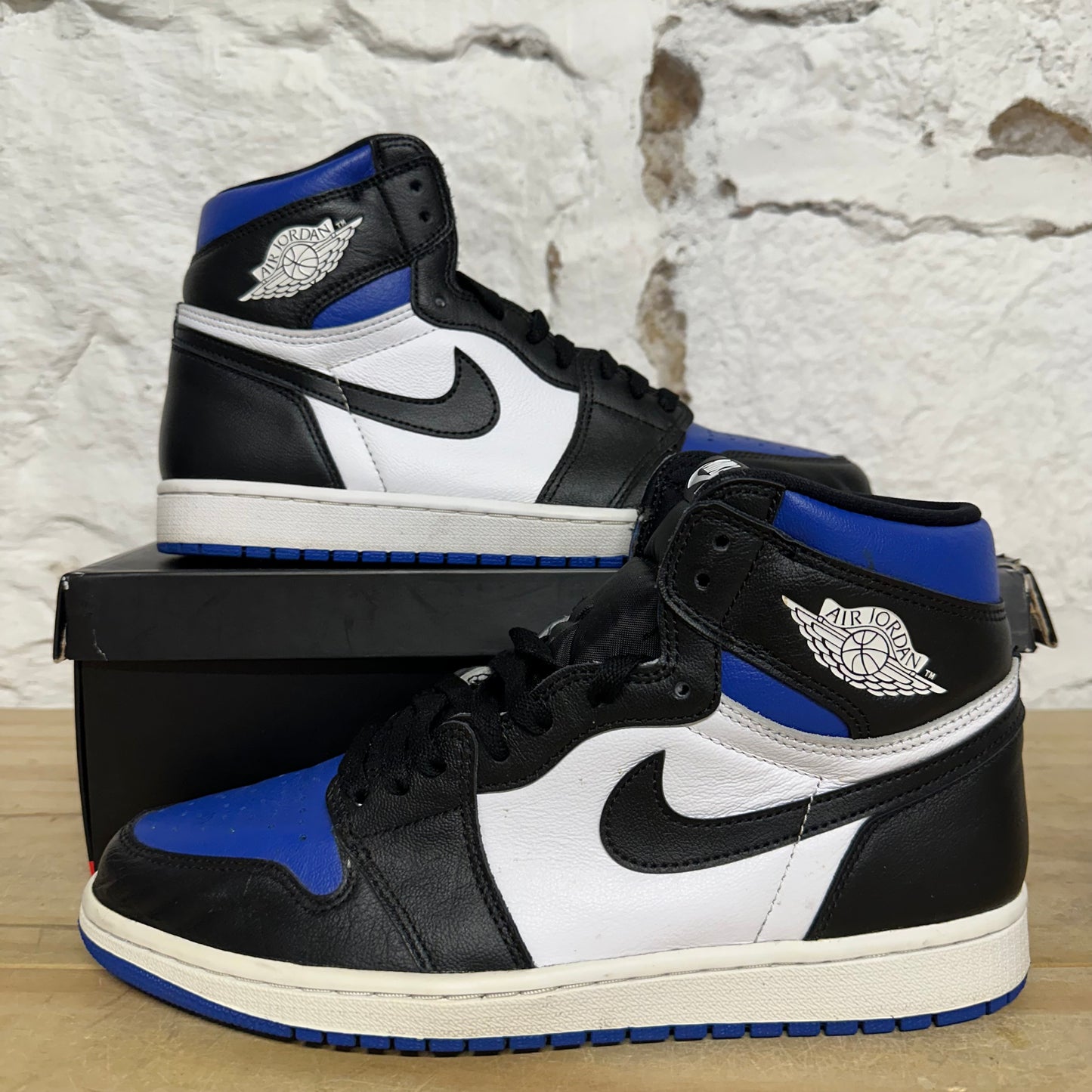 Air Jordan 1 High Royal Toe Sz 10.5