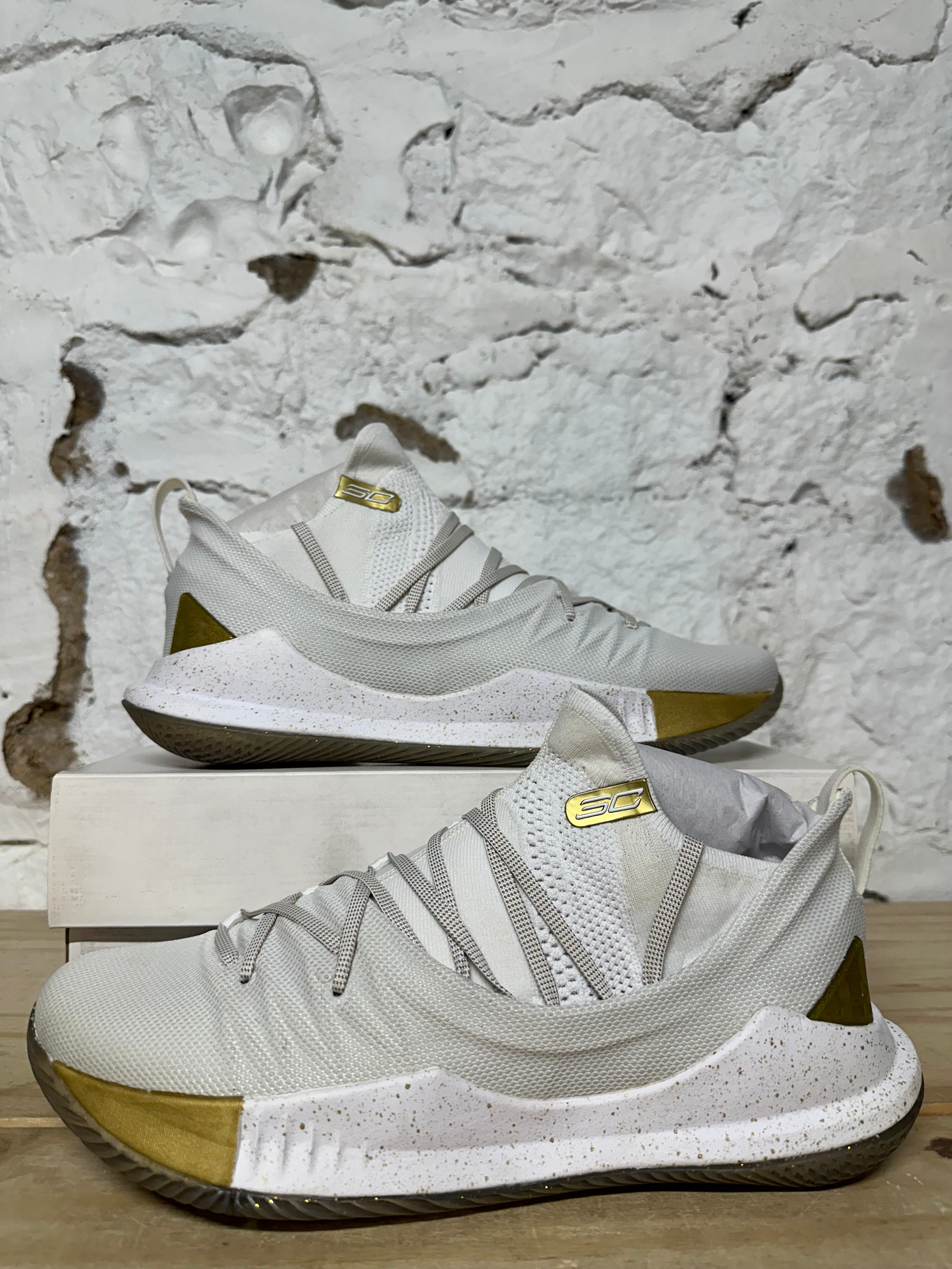 カリー5 Under Armour Curry 5 Championship Pack Sz 10.5 DS – The Gallery Online