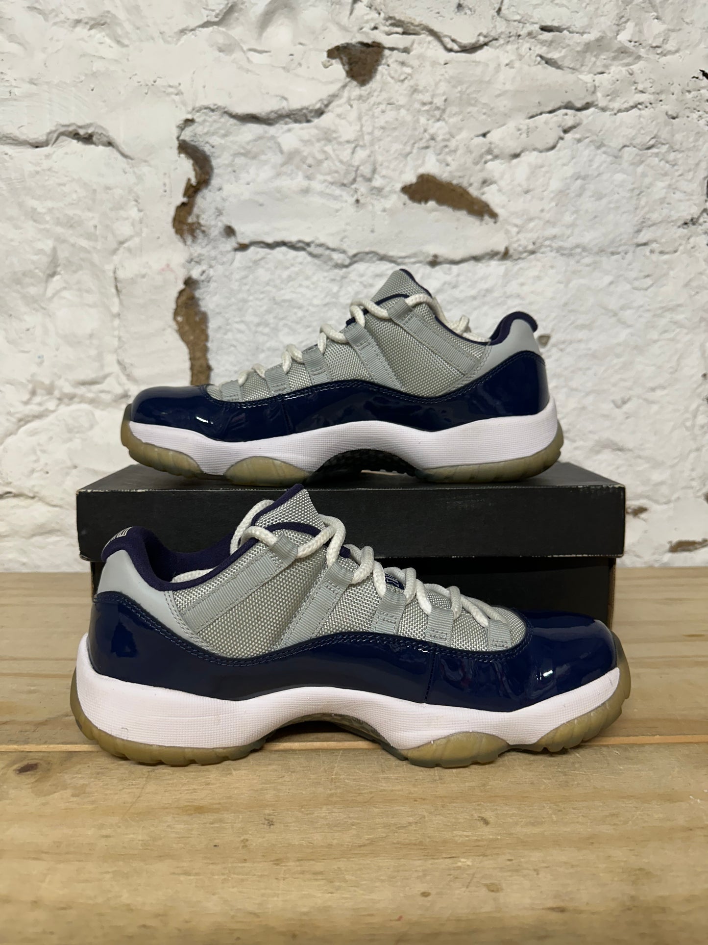 Air Jordan 11 Low Georgetown Sz 7.5