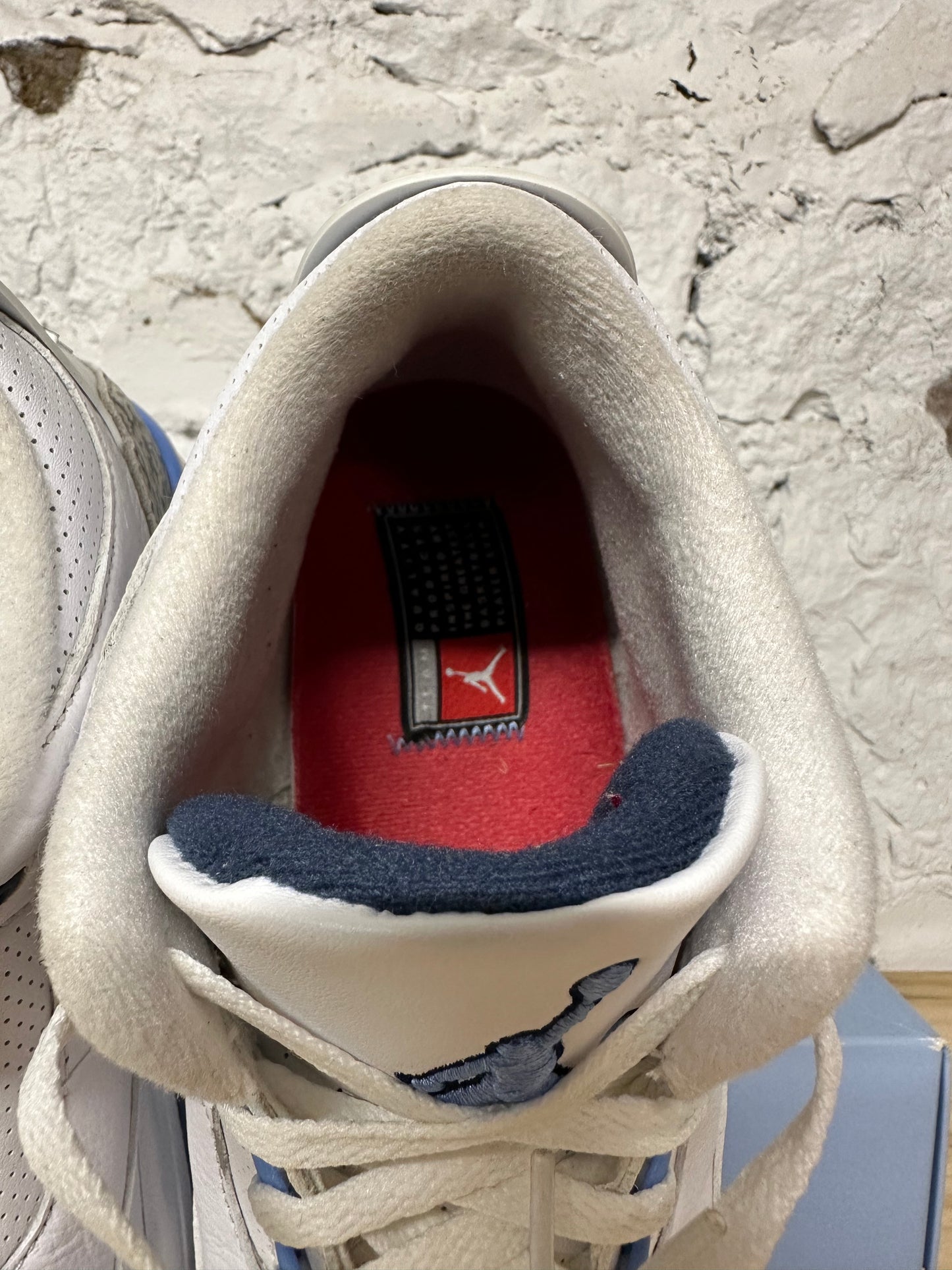 Air Jordan 3 UNC Sz 10