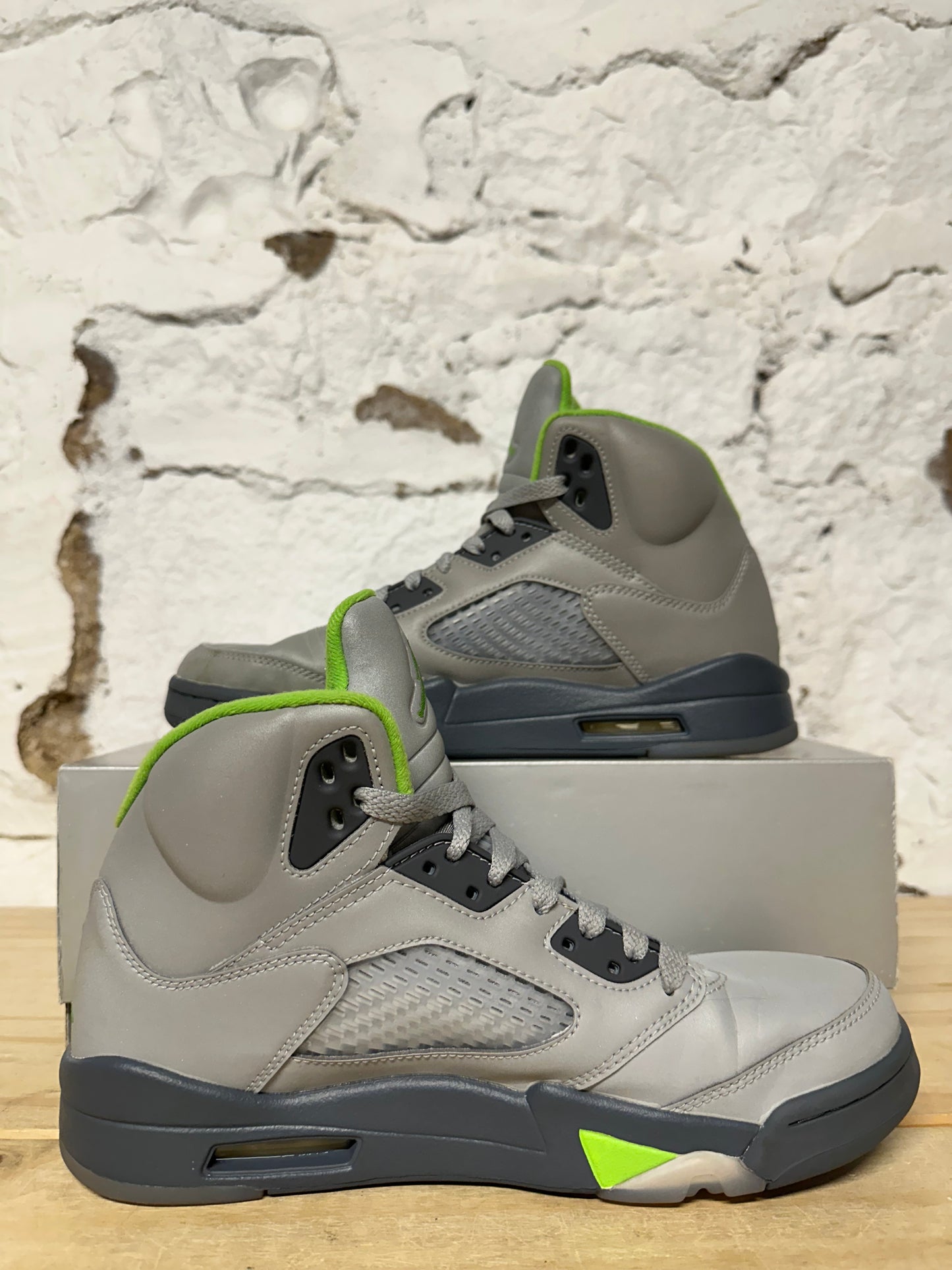 Air Jordan 5 Green Bean Sz 8