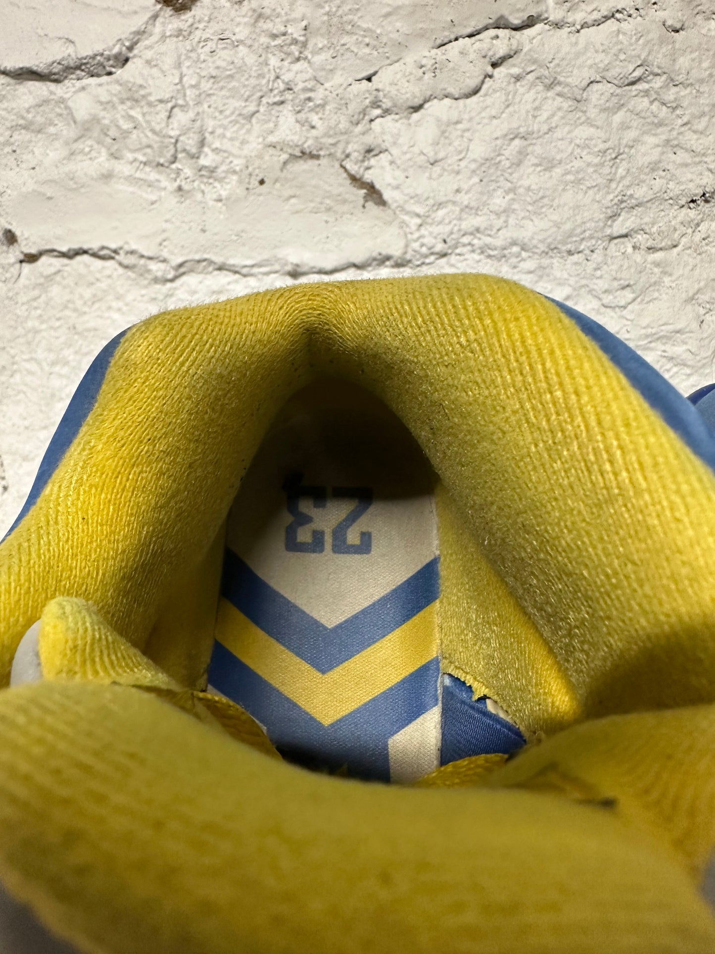 Air Jordan 5 Laney Varsity Royal Sz 6.5Y