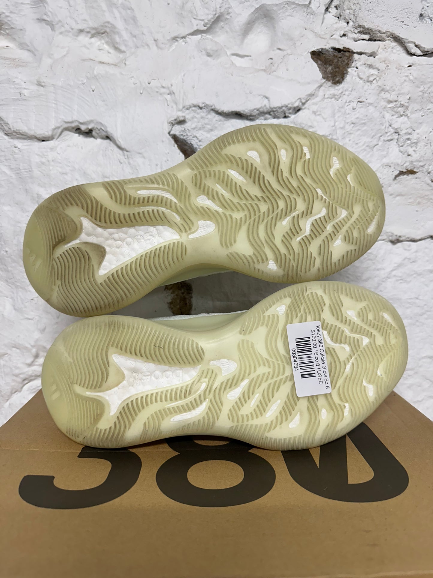 Yeezy 380 Calcite Glow Sz 8