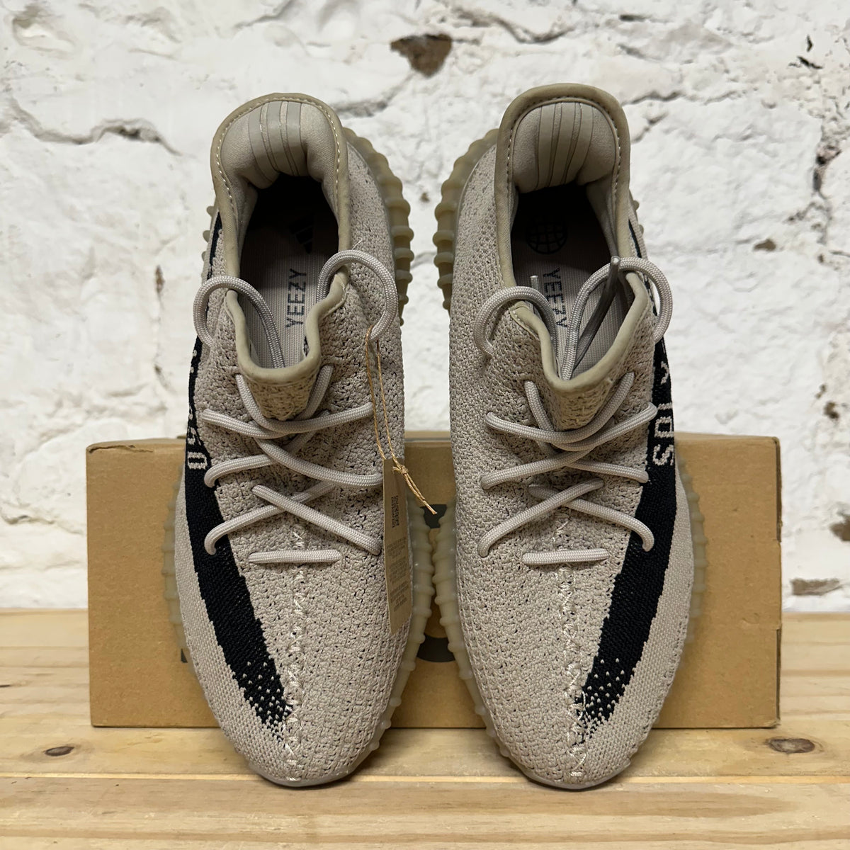 Yeezy 350 V2 Slate Sz 9.5