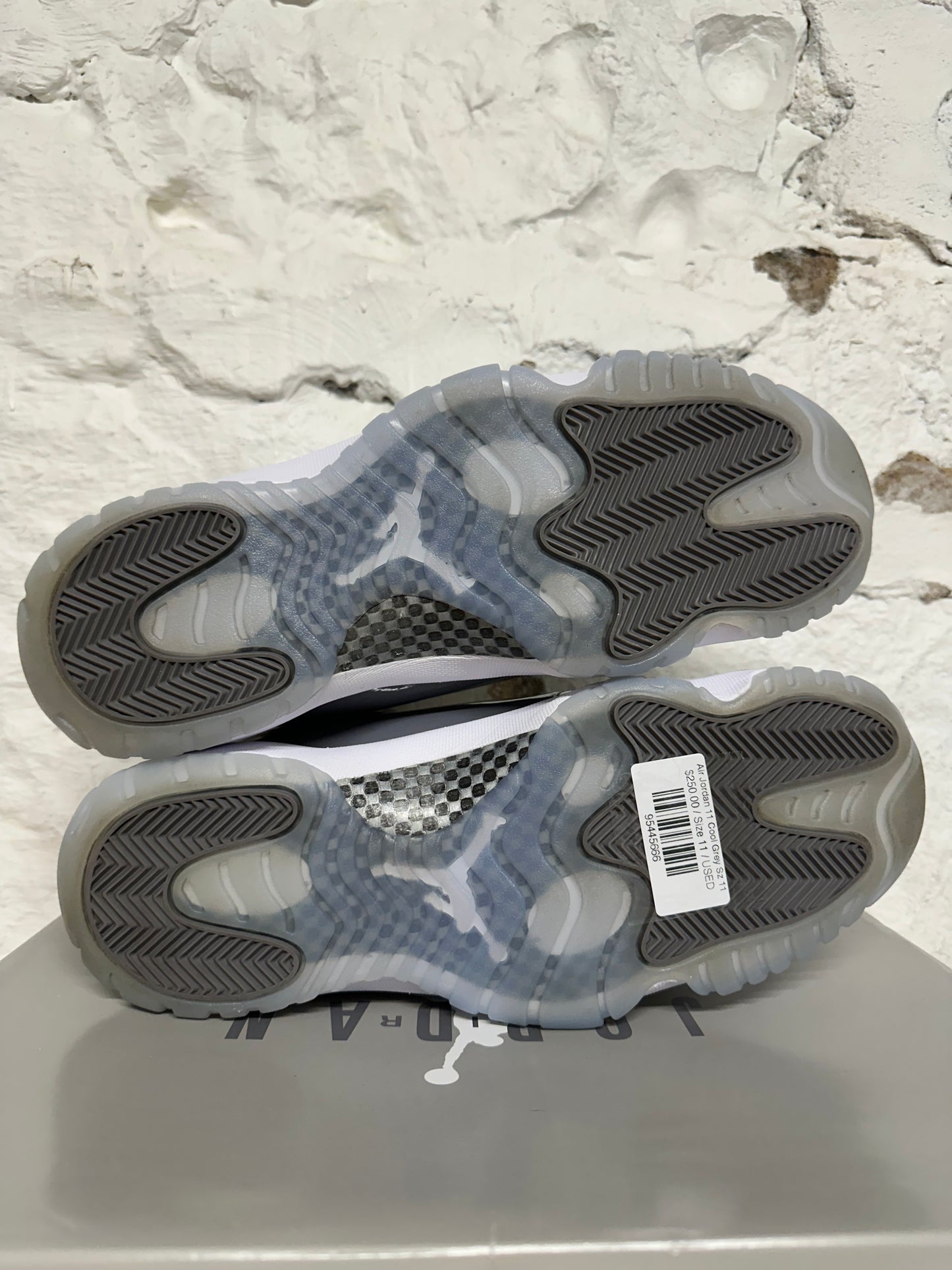 Air Jordan 11 High Cool Grey Sz 11