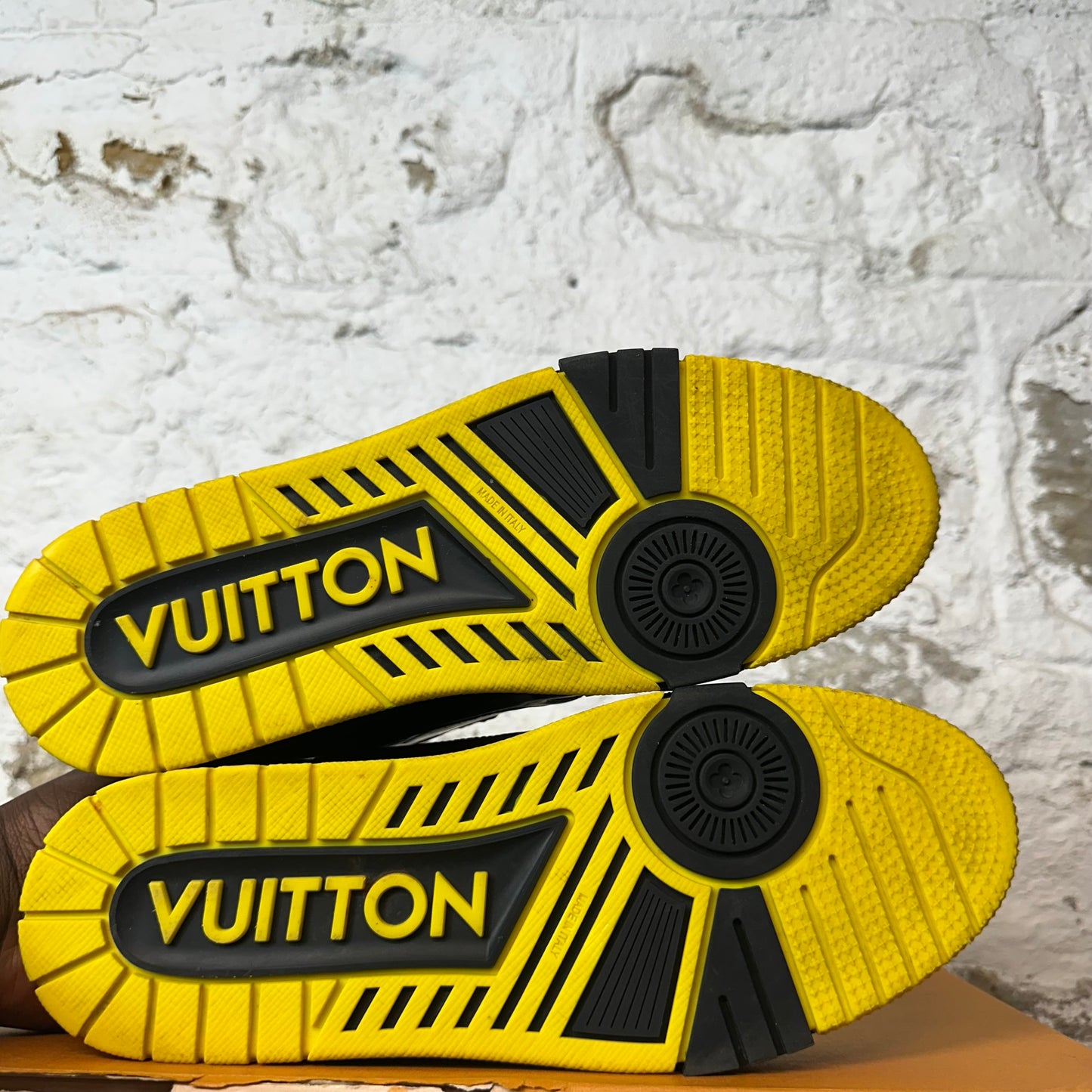 Louis Vuitton Black Grey Yellow Trainer Sneaker Sz 10 (8.5LV)