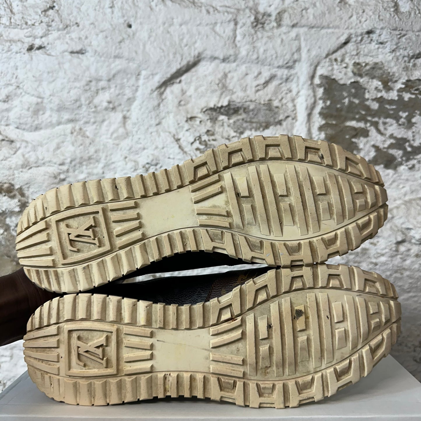 Louis Vuitton Monogram Runaway Sneaker Sz 9 (7.5LV) No Box