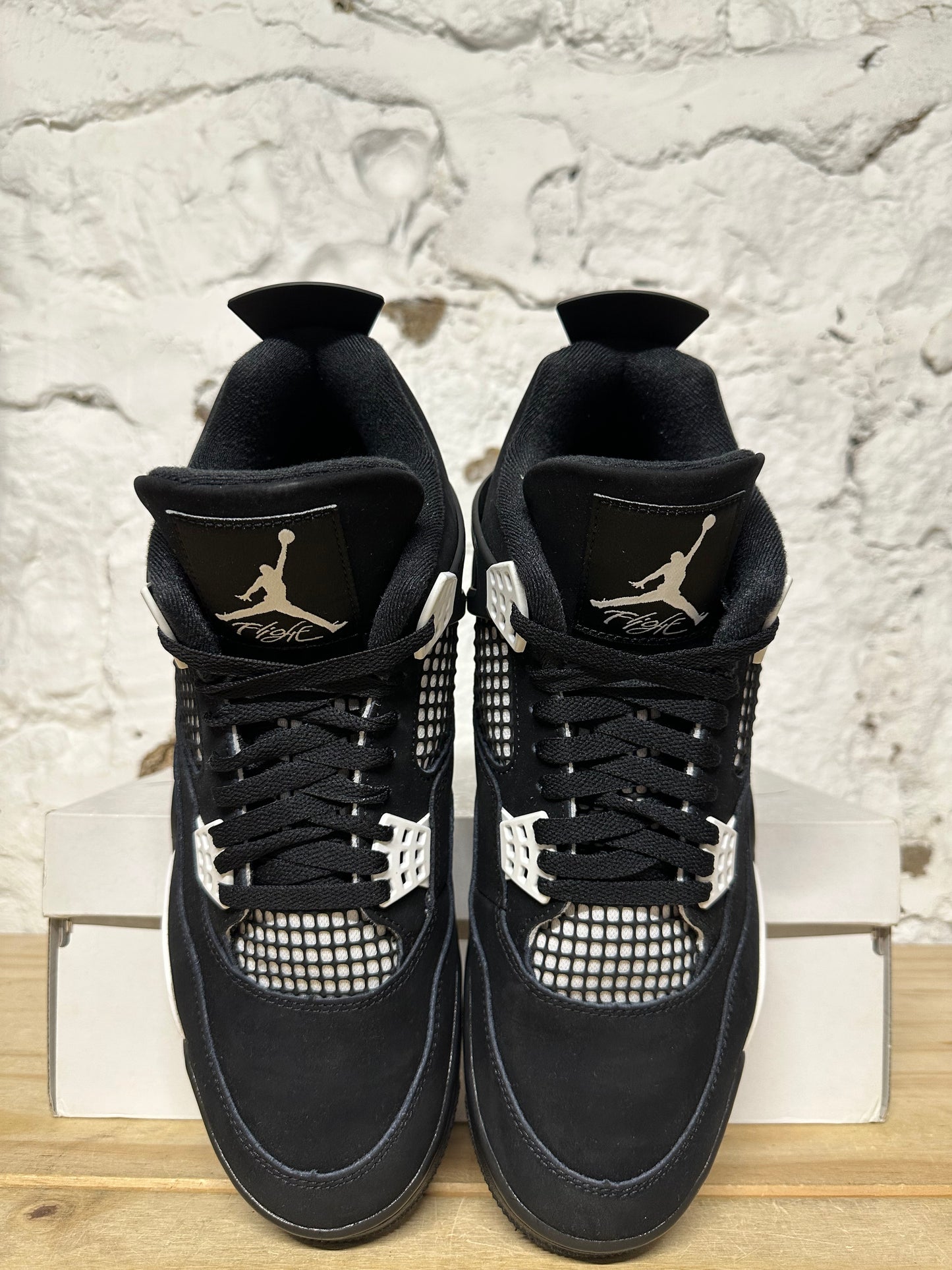 Air Jordan 4 White Thunder Sz 11