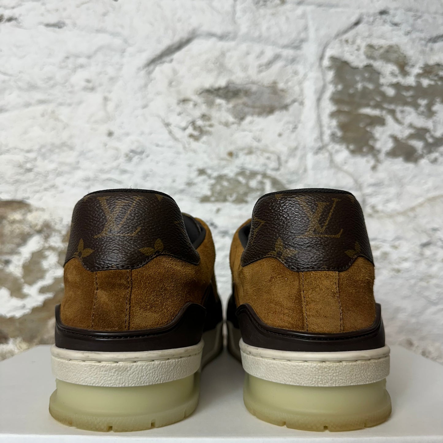 Louis Vuitton Brown Suede Monogram Trainer Sneaker Sz 9.5 (8LV) No Box