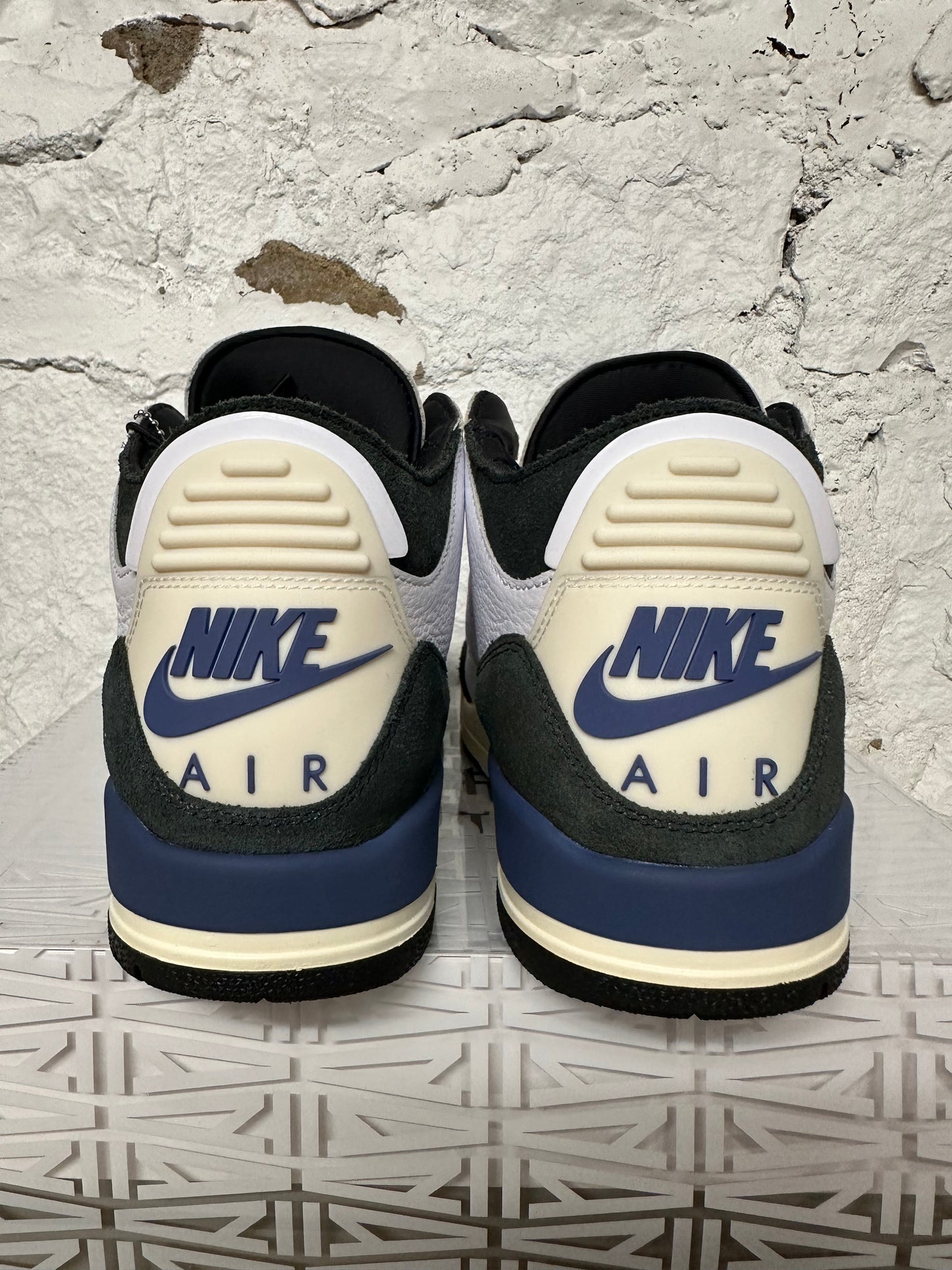 Air Jordan 3 A Ma Maniere Diffused Blue Sz 9 DS