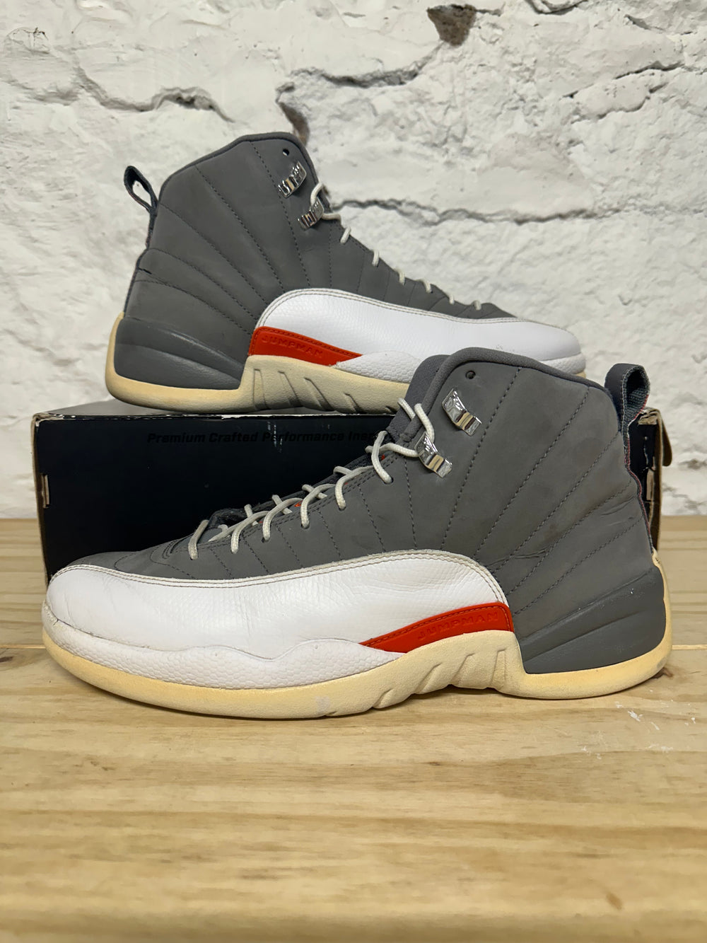 Air Jordan 12 Cool Grey Orange Sz 11.5
