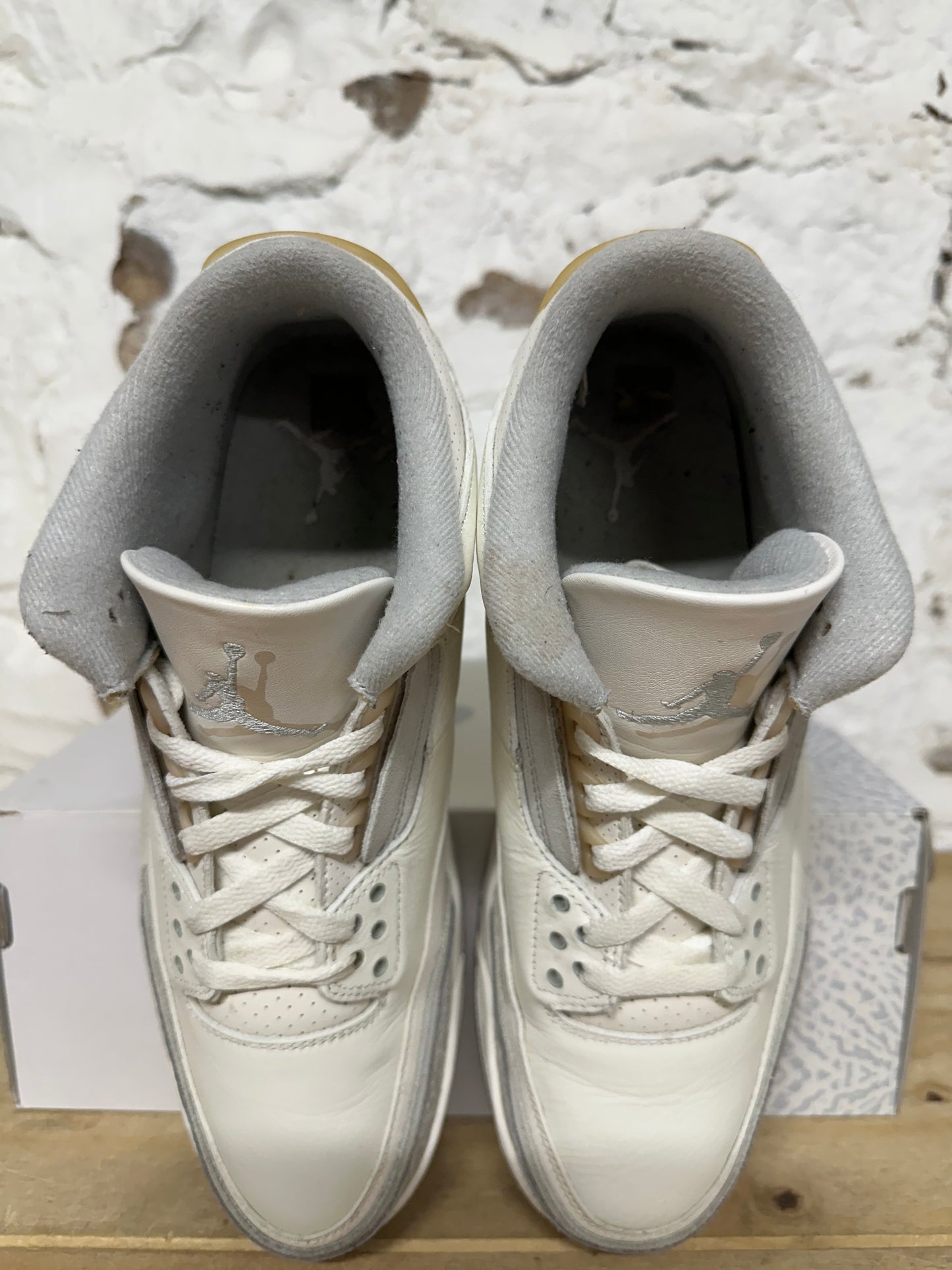 Air Jordan 3 Craft Ivory Sz 10