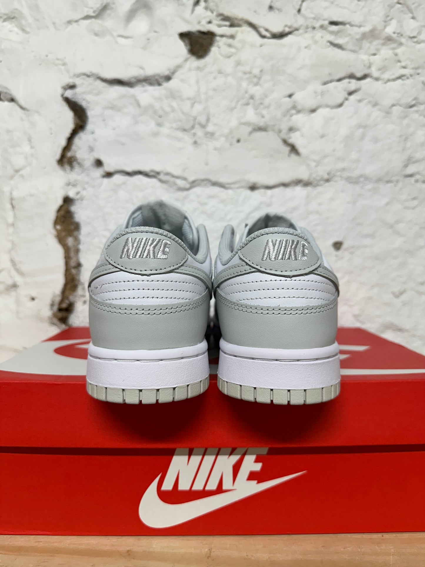 Nike Dunk Low Photon Dust Sz 6.5 (8W) DS