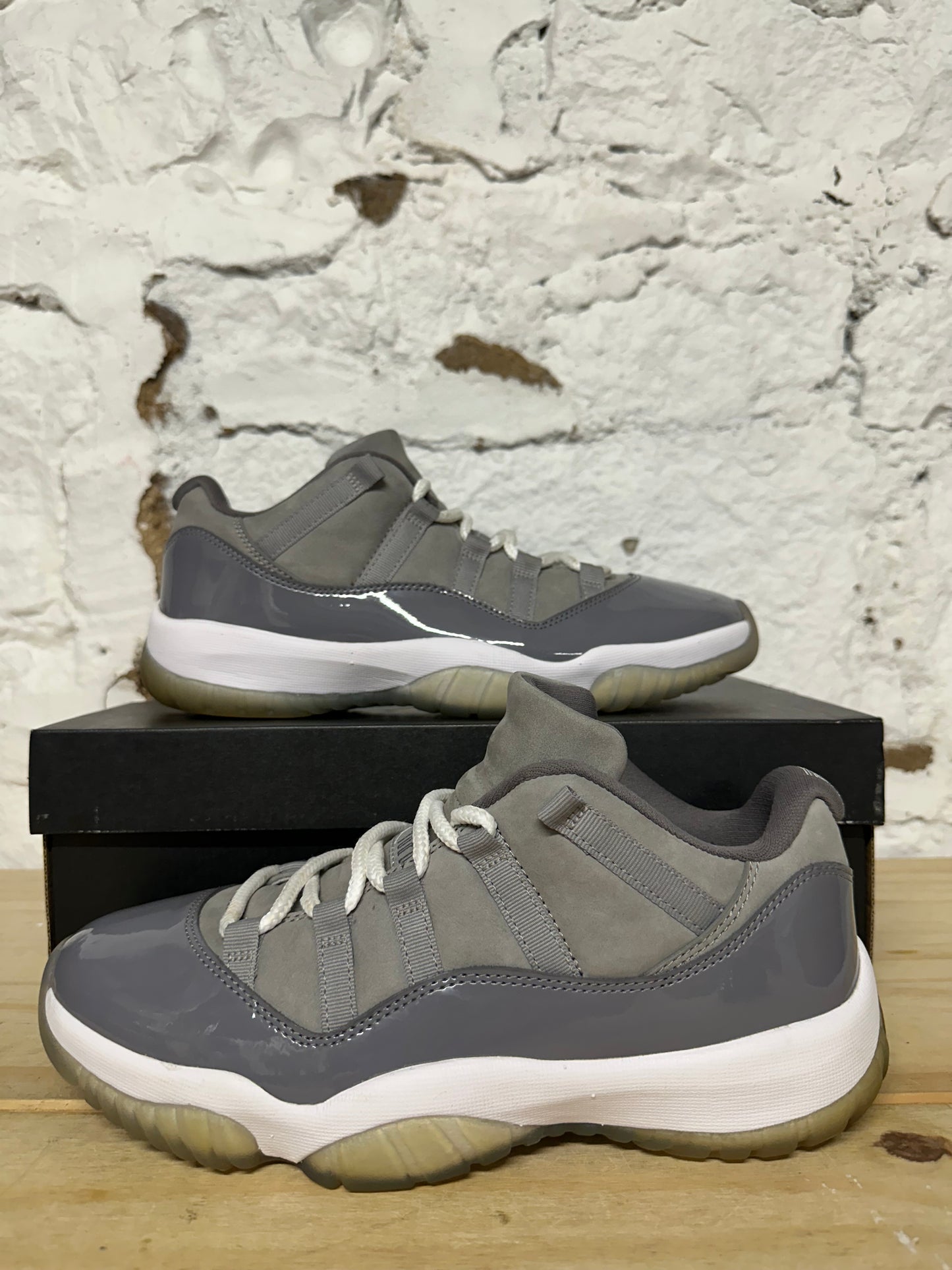 Air Jordan 11 Low Cool Grey Sz 9