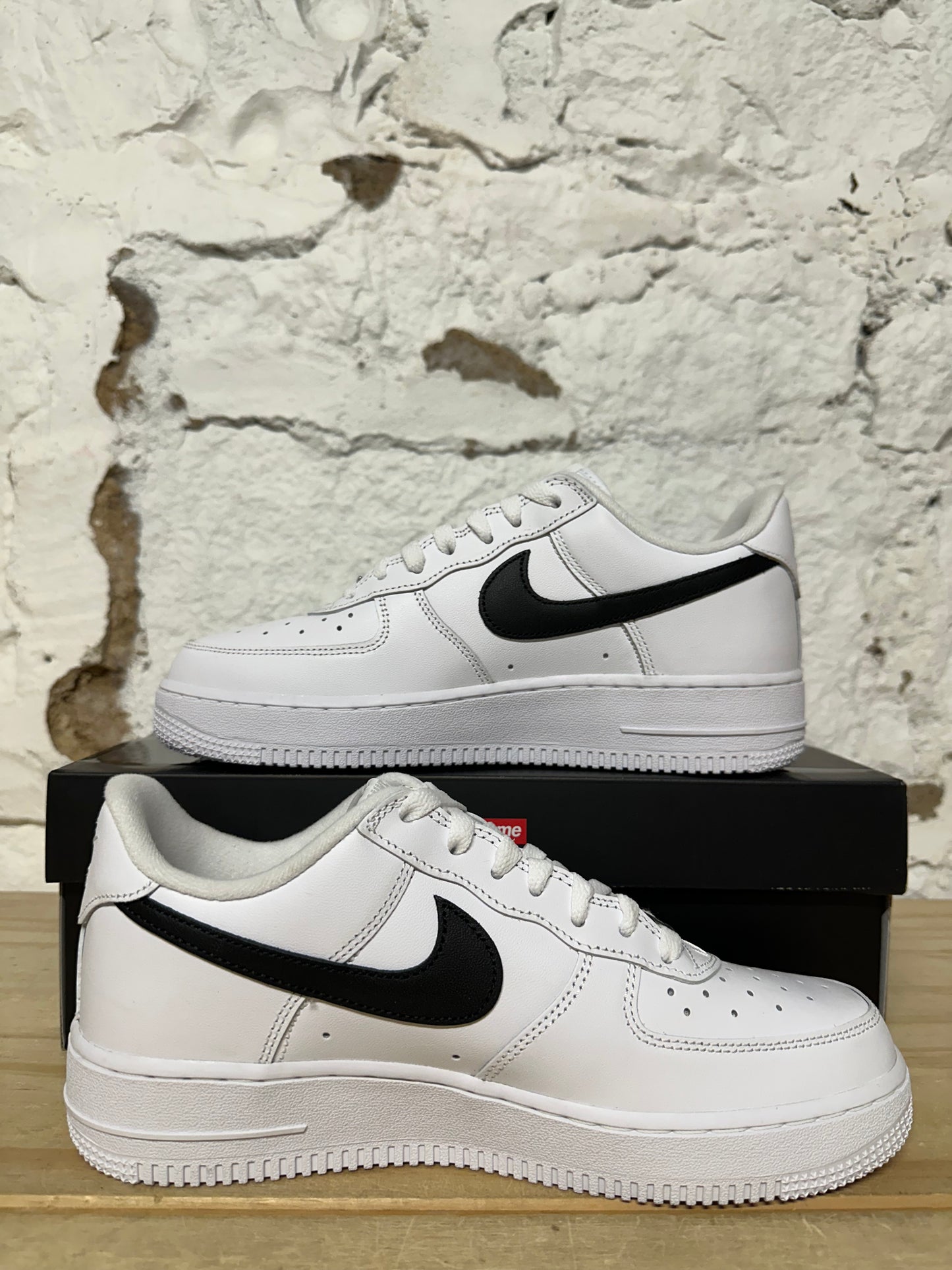 Nike Air Force 1 Supreme Low White Black Sz 7