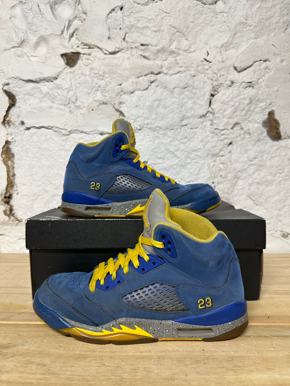 Air Jordan 5 Laney Varsity Royal Sz 6.5Y