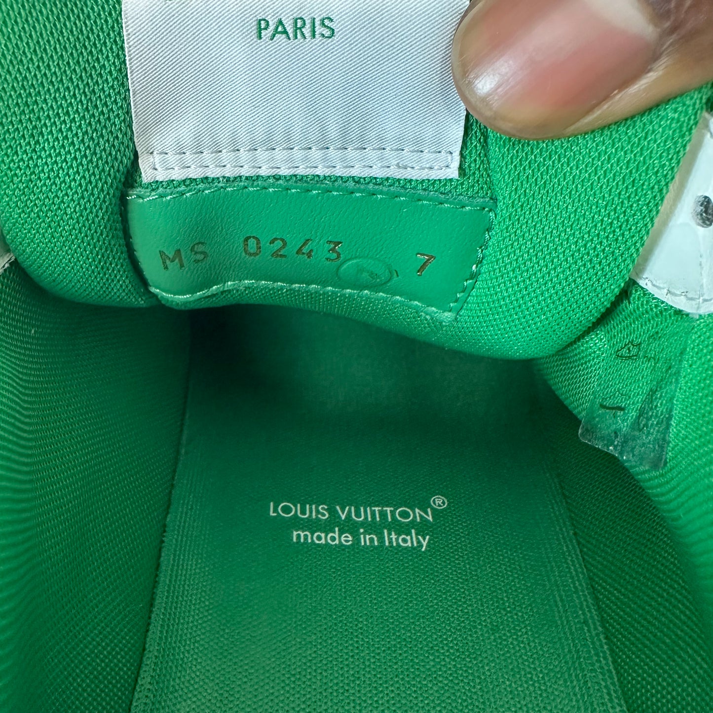 Louis Vuiton Green White Strap Trainer Sz 8.5 (7LV)