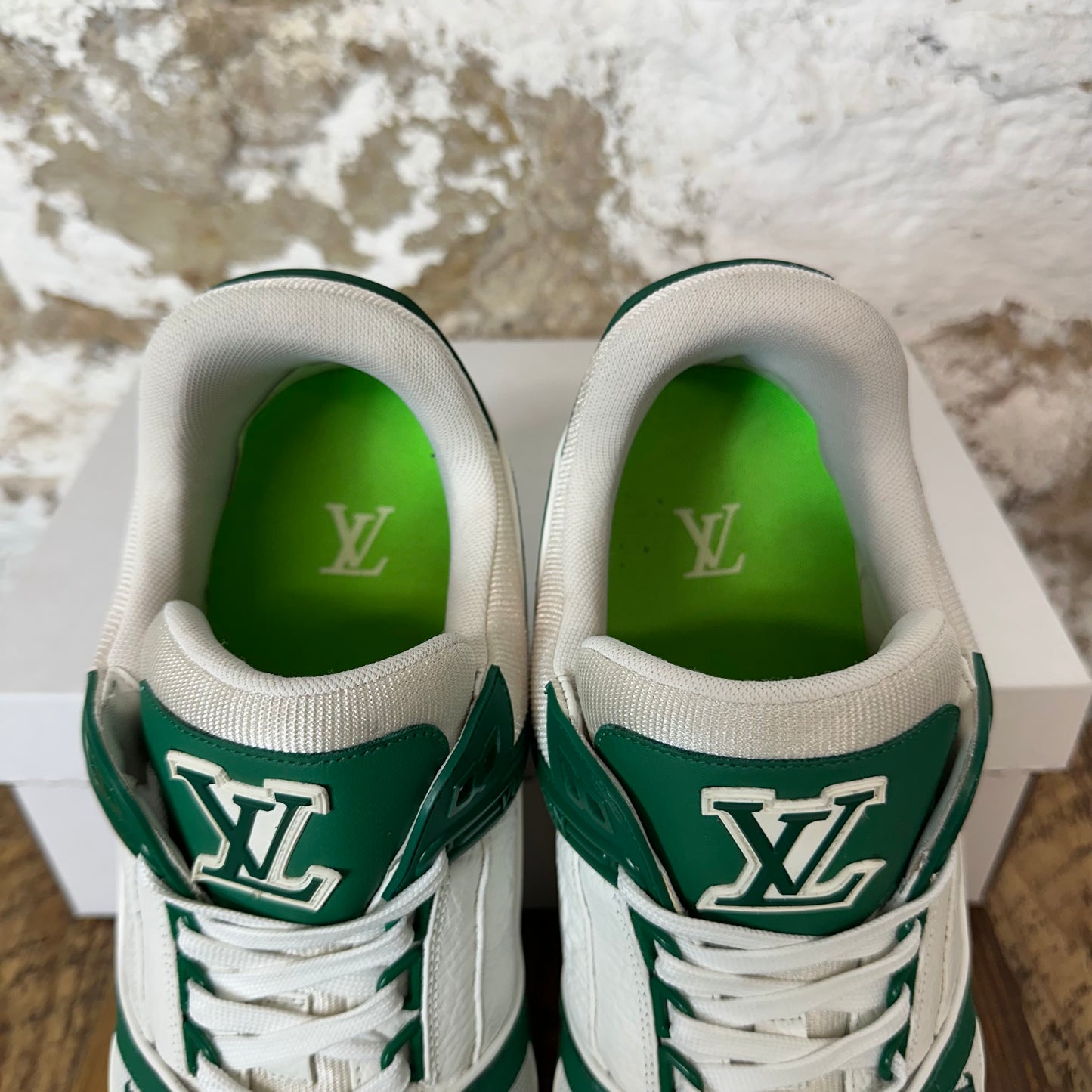 Louis Vuitton Green White Trainer Sneaker Sz 11.5 (10LV)
