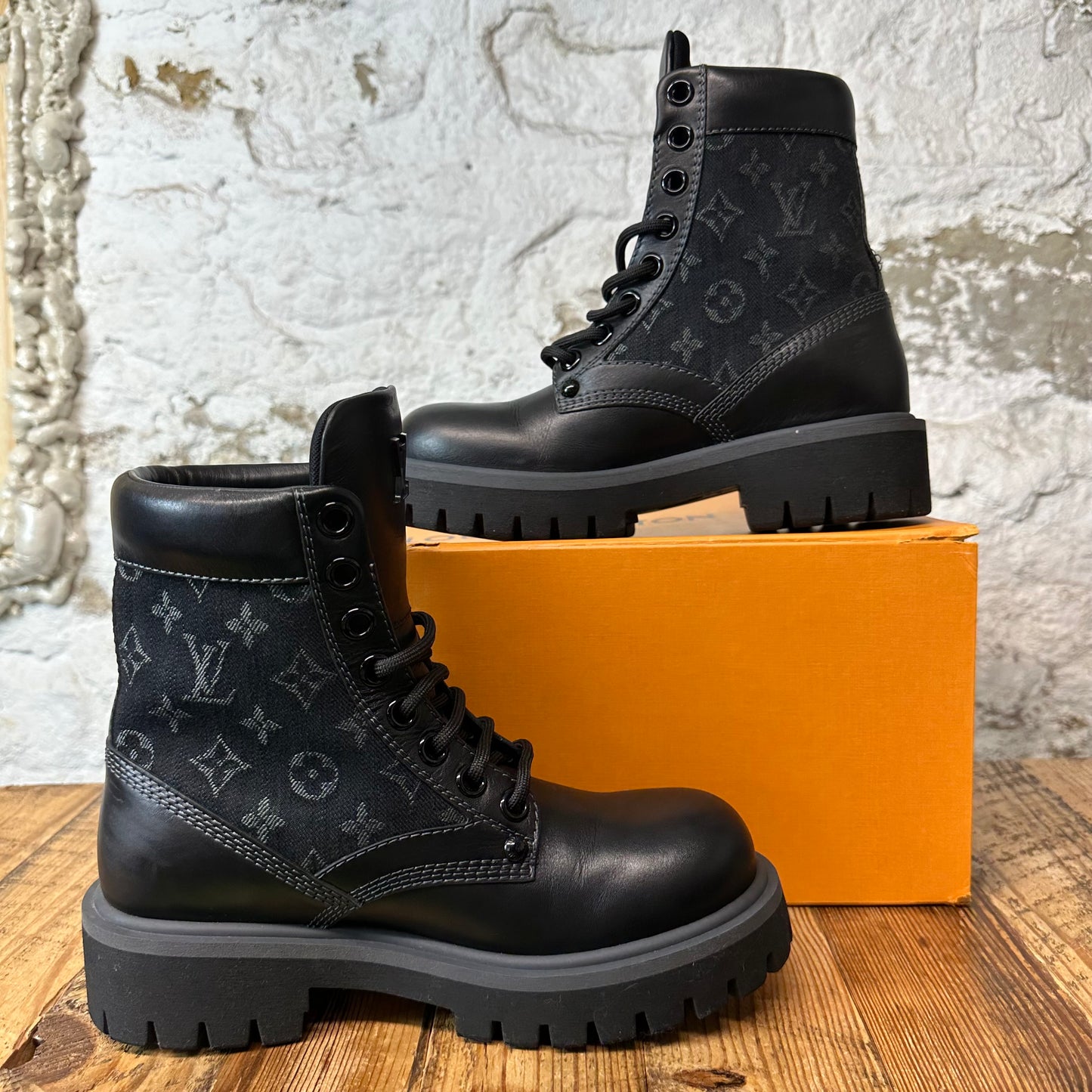 Louis Vuitton Black Monogram Ranger Combat Boot Sz 7 (5.5LV)