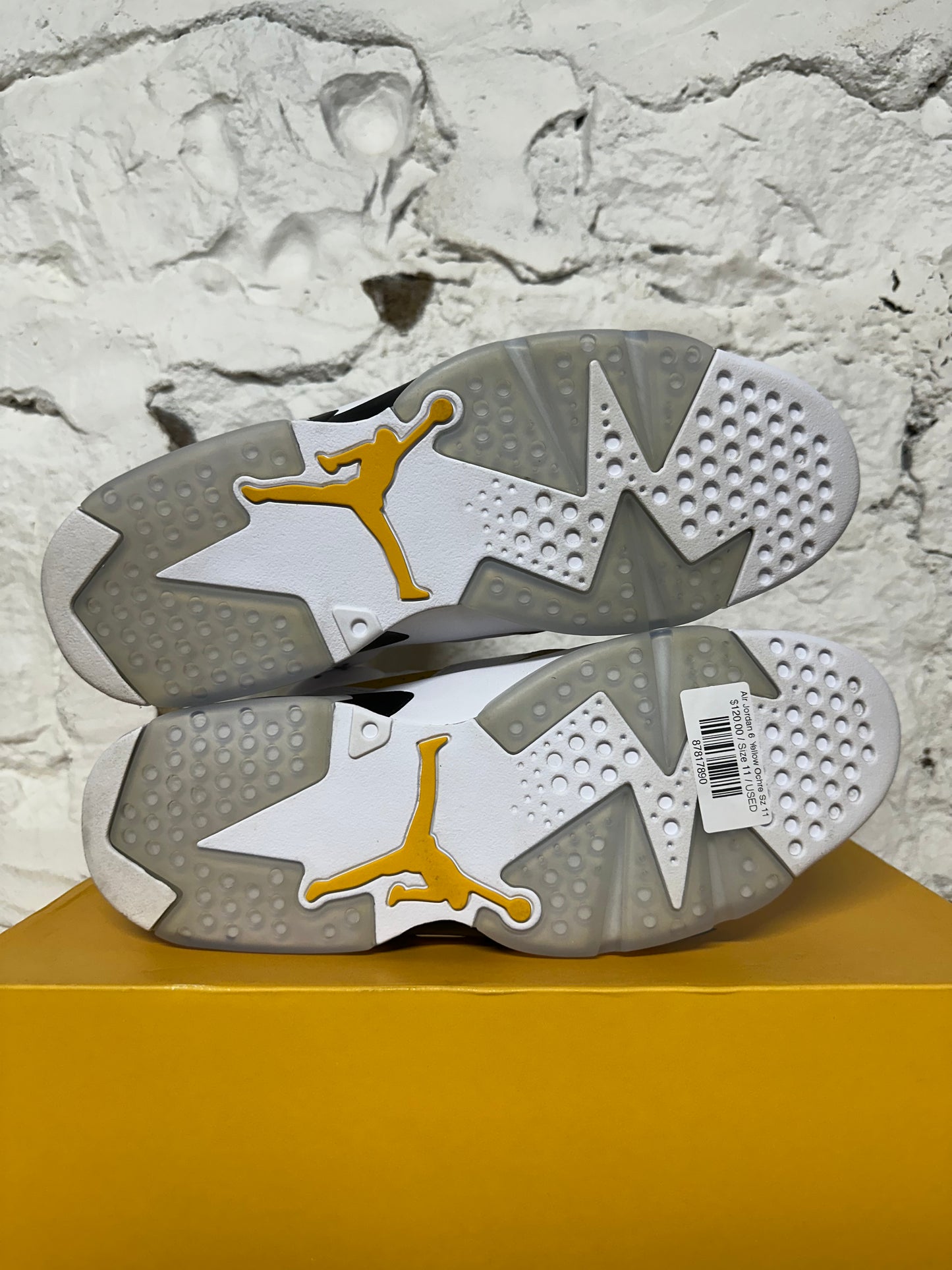Air Jordan 6 Yellow Ochre Sz 11
