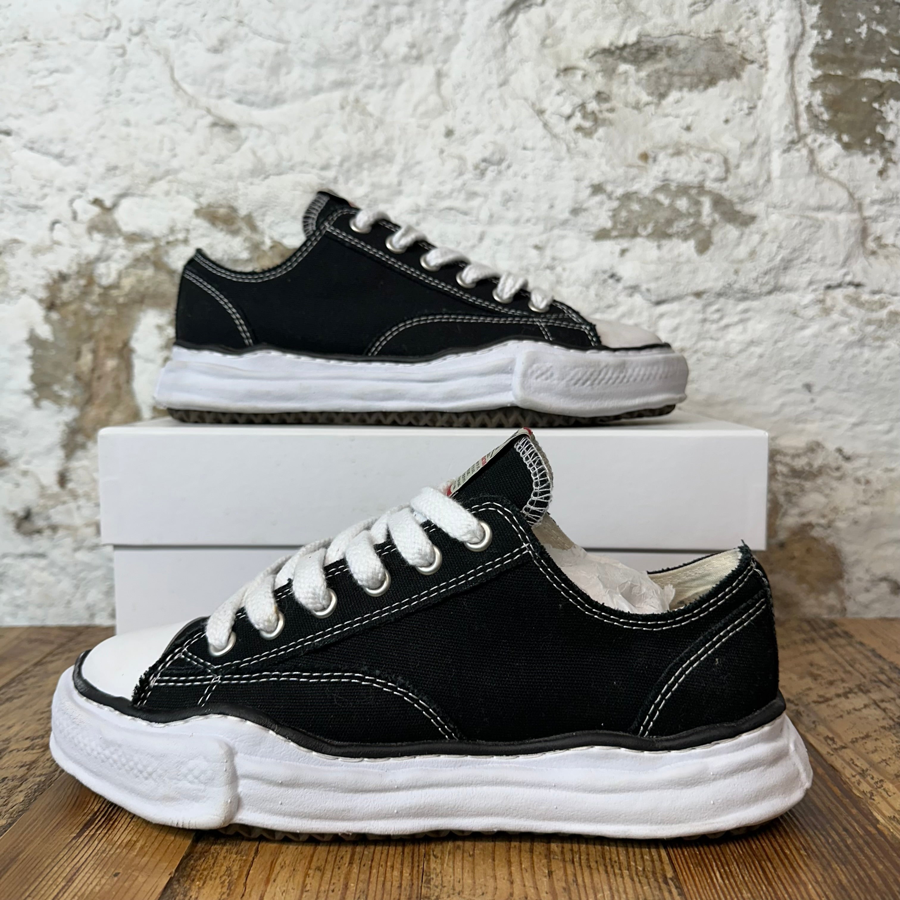Maison Mihara Black White Peterson Sneaker Sz 10 (43)