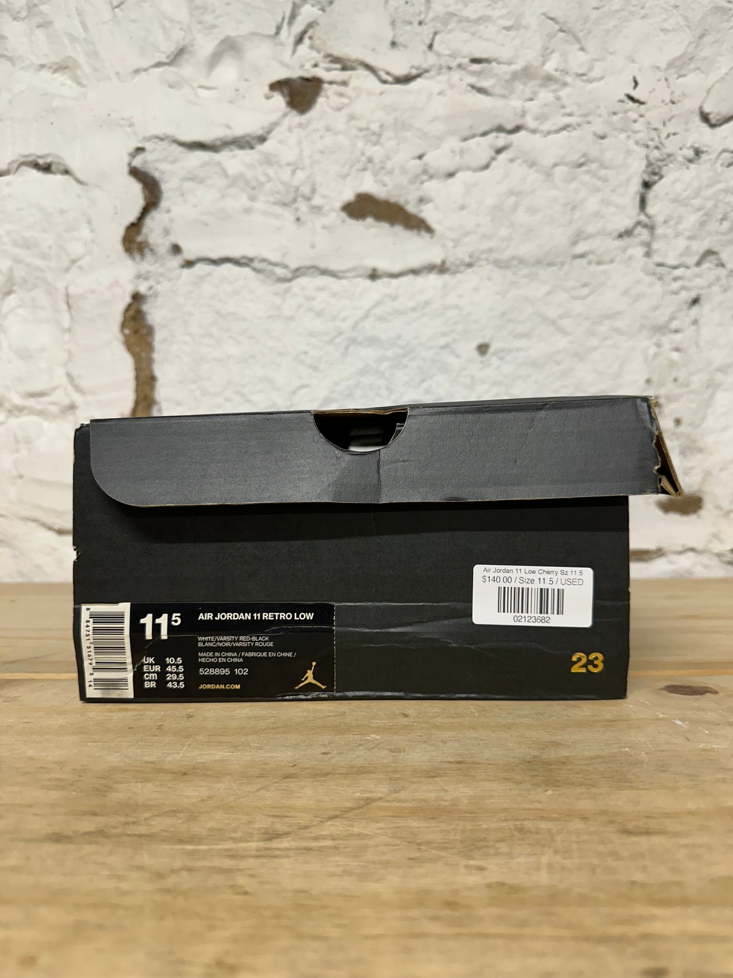 Air Jordan 11 Low Cherry Sz 11.5