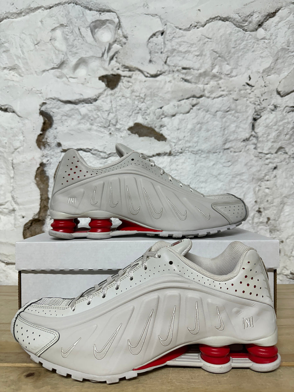 Nike Shox R4 Neymar White Sz 10.5