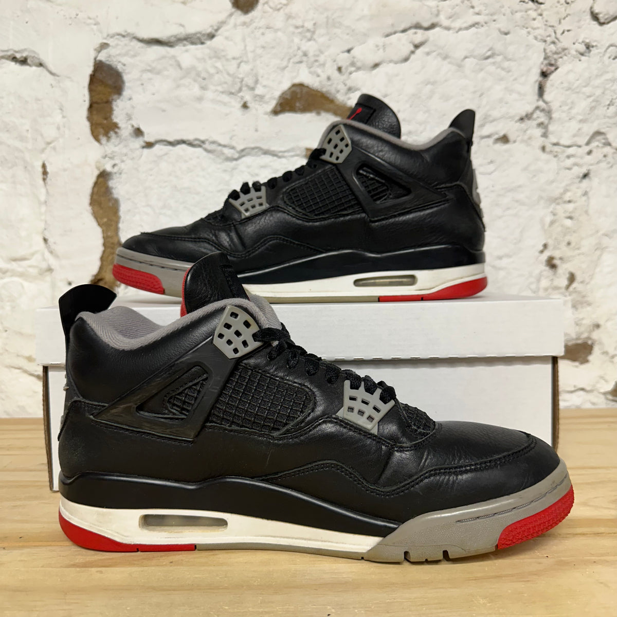 Air Jordan 4 Bred Reimagined Sz 9.5