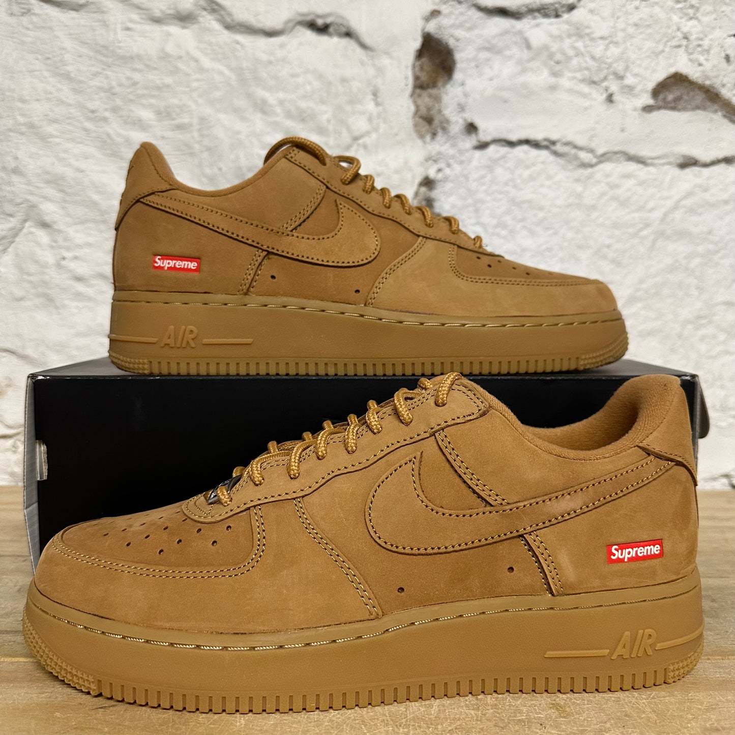 Nike Air Force 1 Low Supreme Wheat Sz 9.5 DS