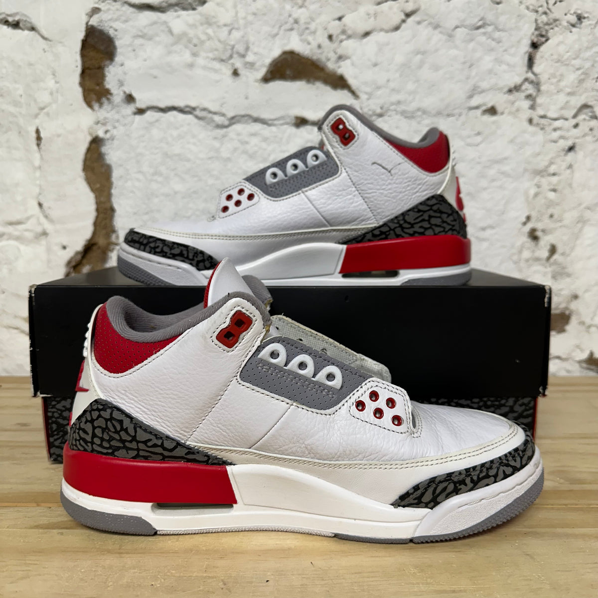 Air Jordan 3 Fire Red Sz 7.5