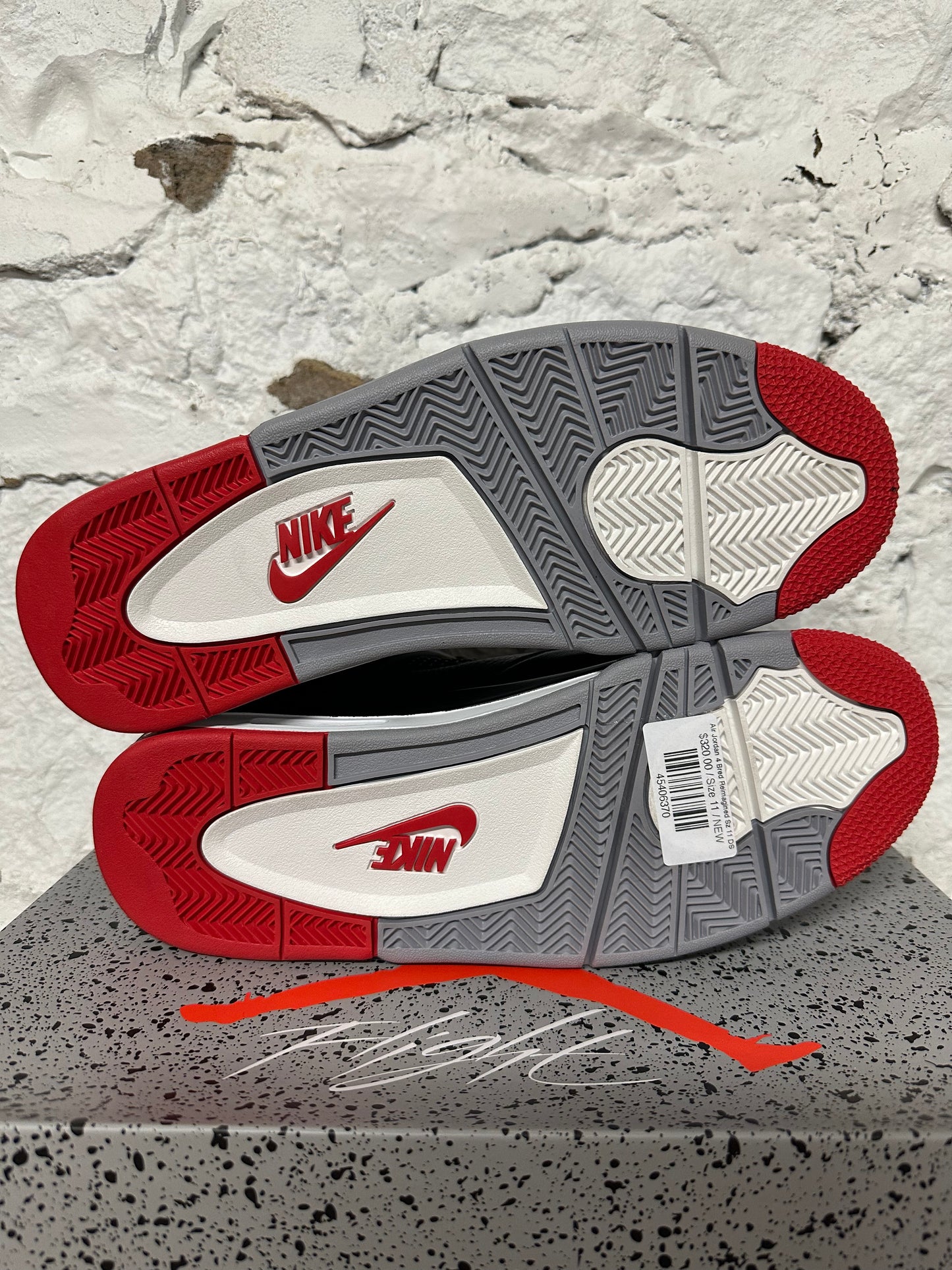 Air Jordan 4 Bred Reimagined Sz 11 DS